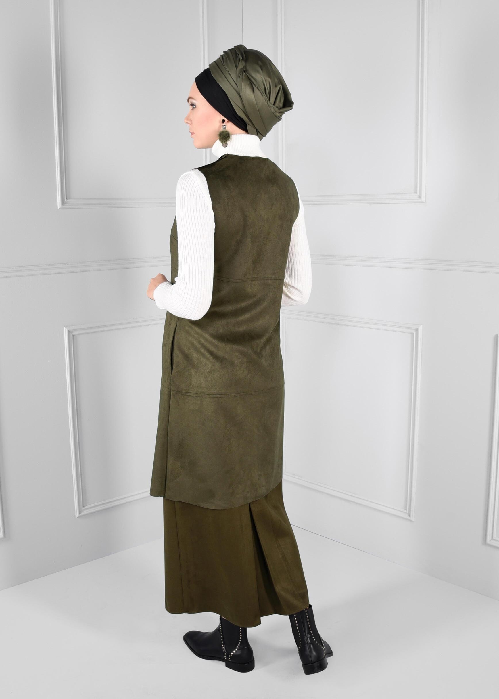 Tesettür giyim HAKİ BROŞ DETAYLI SÜET YELEK 4728