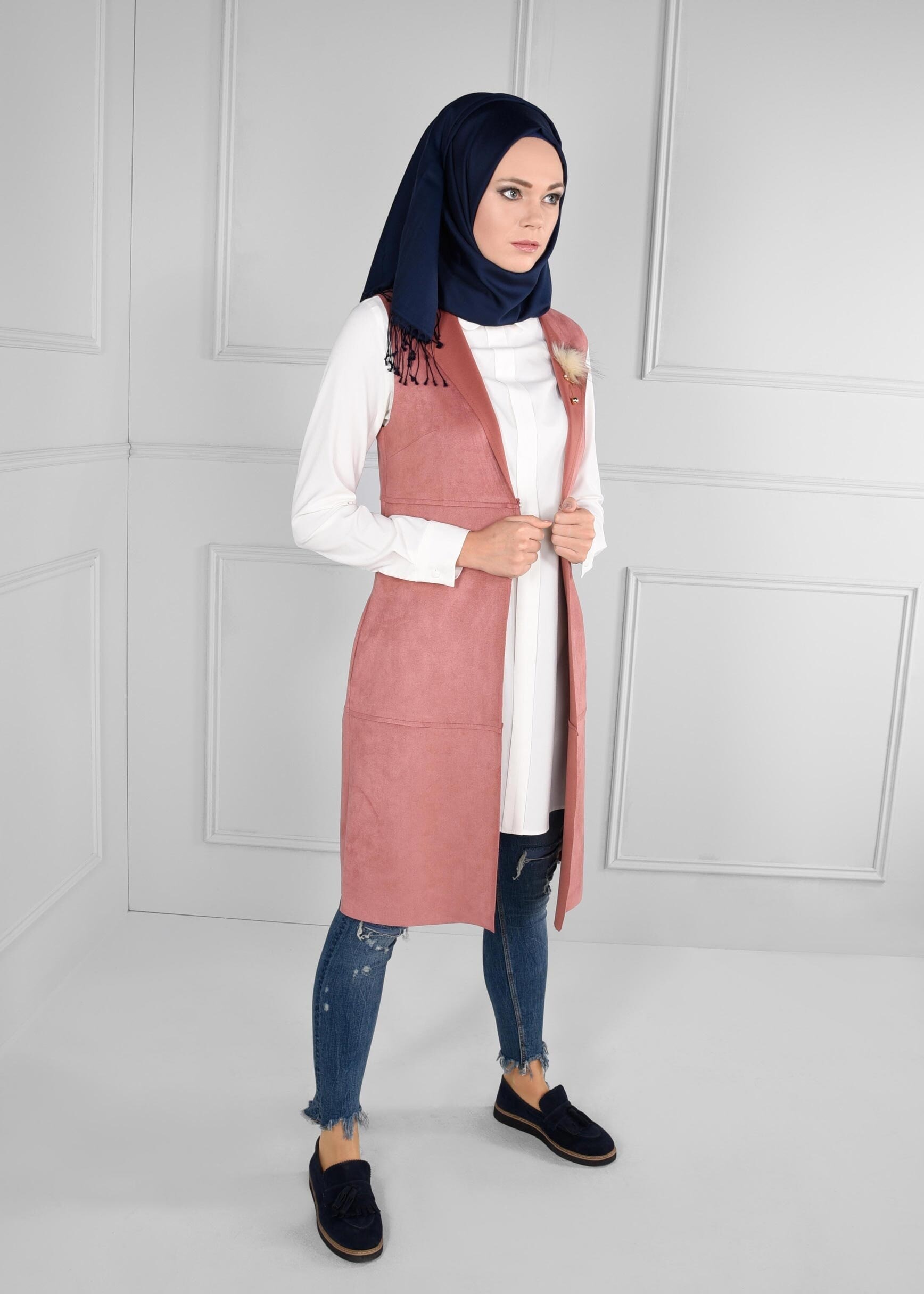 Tesettür giyim PUDRA BROŞ DETAYLI SÜET YELEK 4728