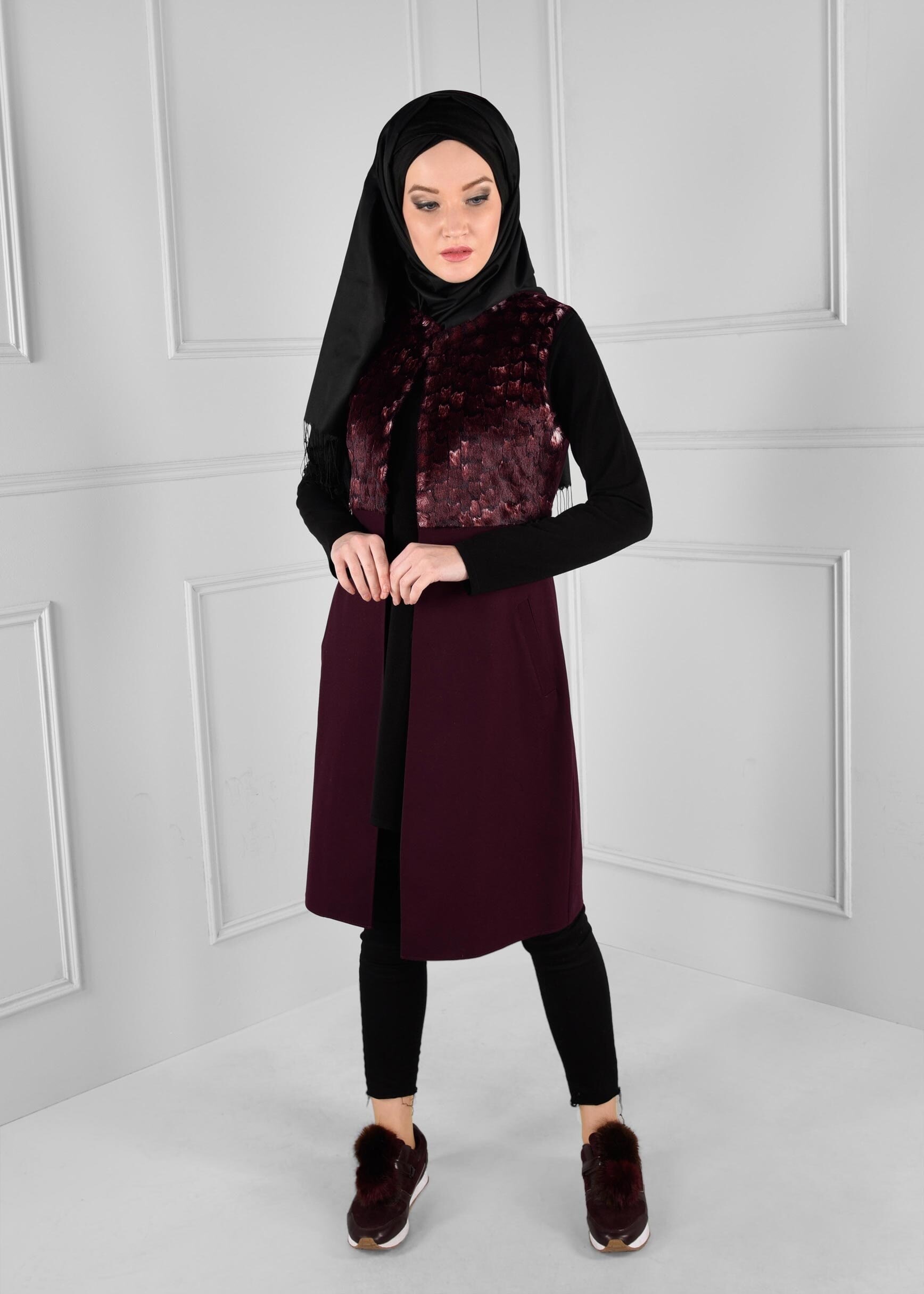 Tesettür giyim MÜRDÜM ÜST KISMI KÜRKLÜ YELEK 4730