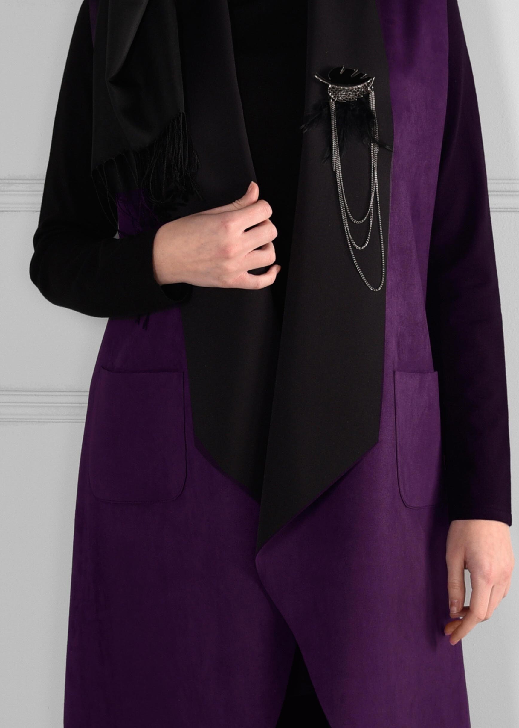 Tesettür giyim MOR BROŞ DETAYLI CEPLİ SÜET YELEK 4759