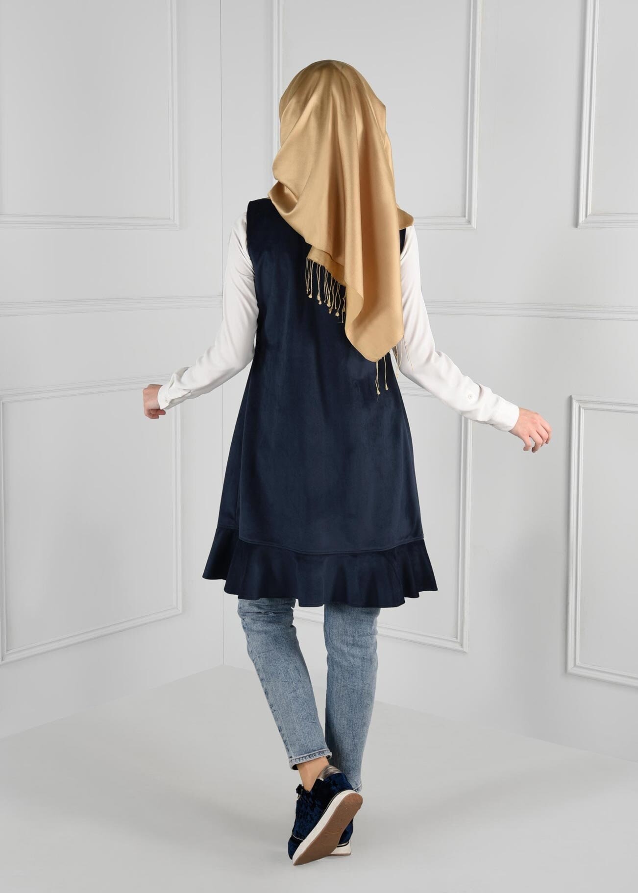 Tesettür giyim LACİVERT PAYET DETAYLI ETEK UCU VOLANLI YELEK 4834