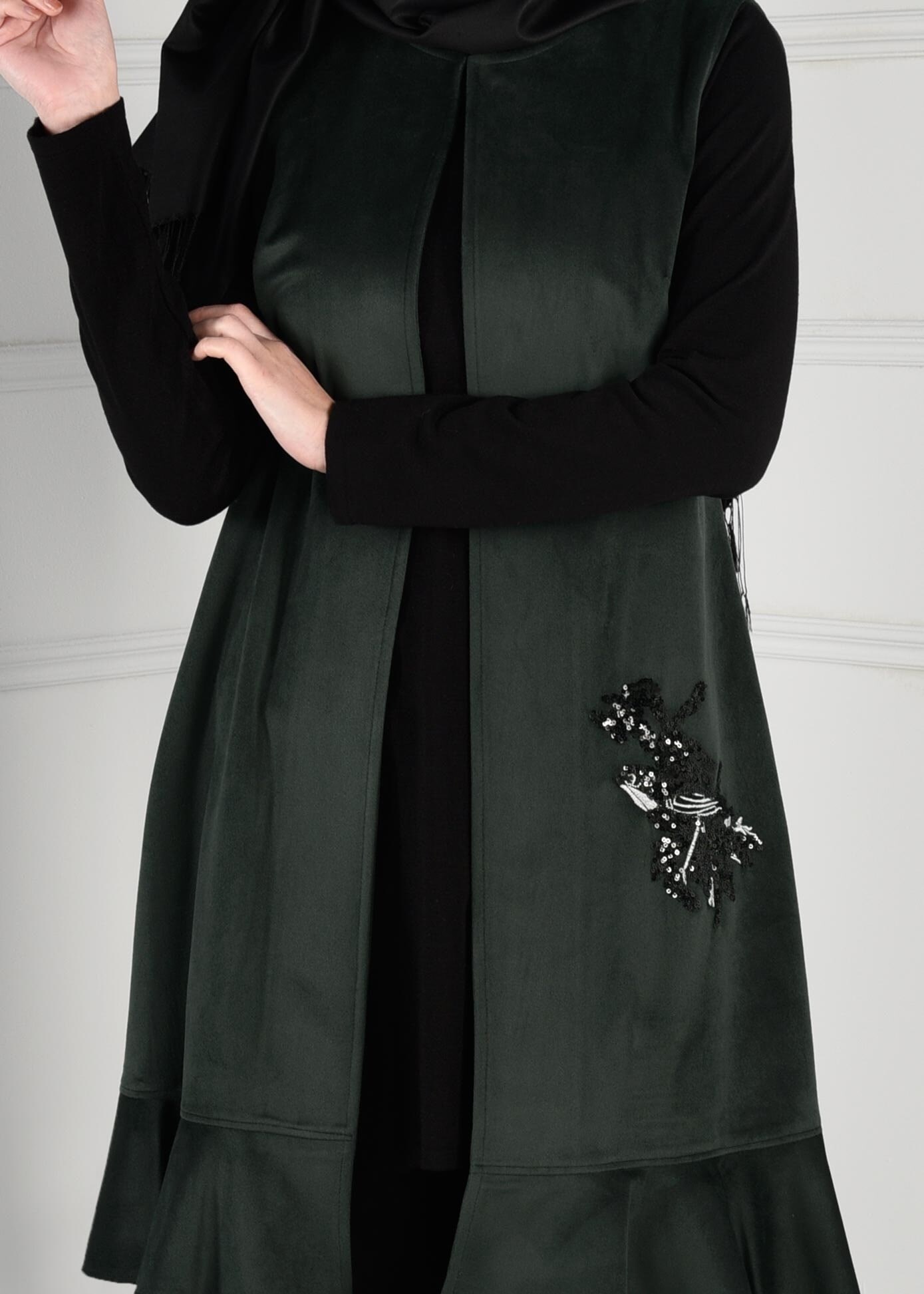 Tesettür giyim YEŞİL PAYET DETAYLI ETEK UCU VOLANLI YELEK 4834