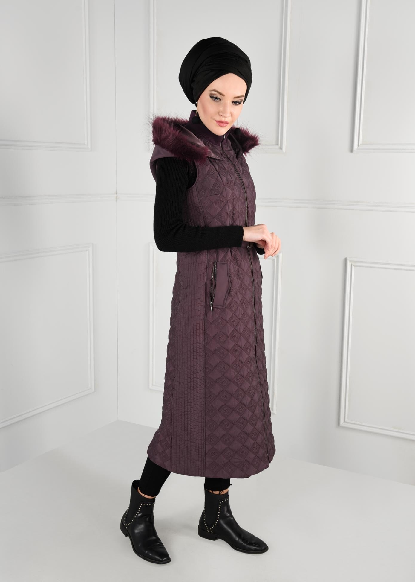 Tesettür giyim MÜRDÜM KÜRKLÜ KAPÜŞONLU FERMUARLI YELEK 9748