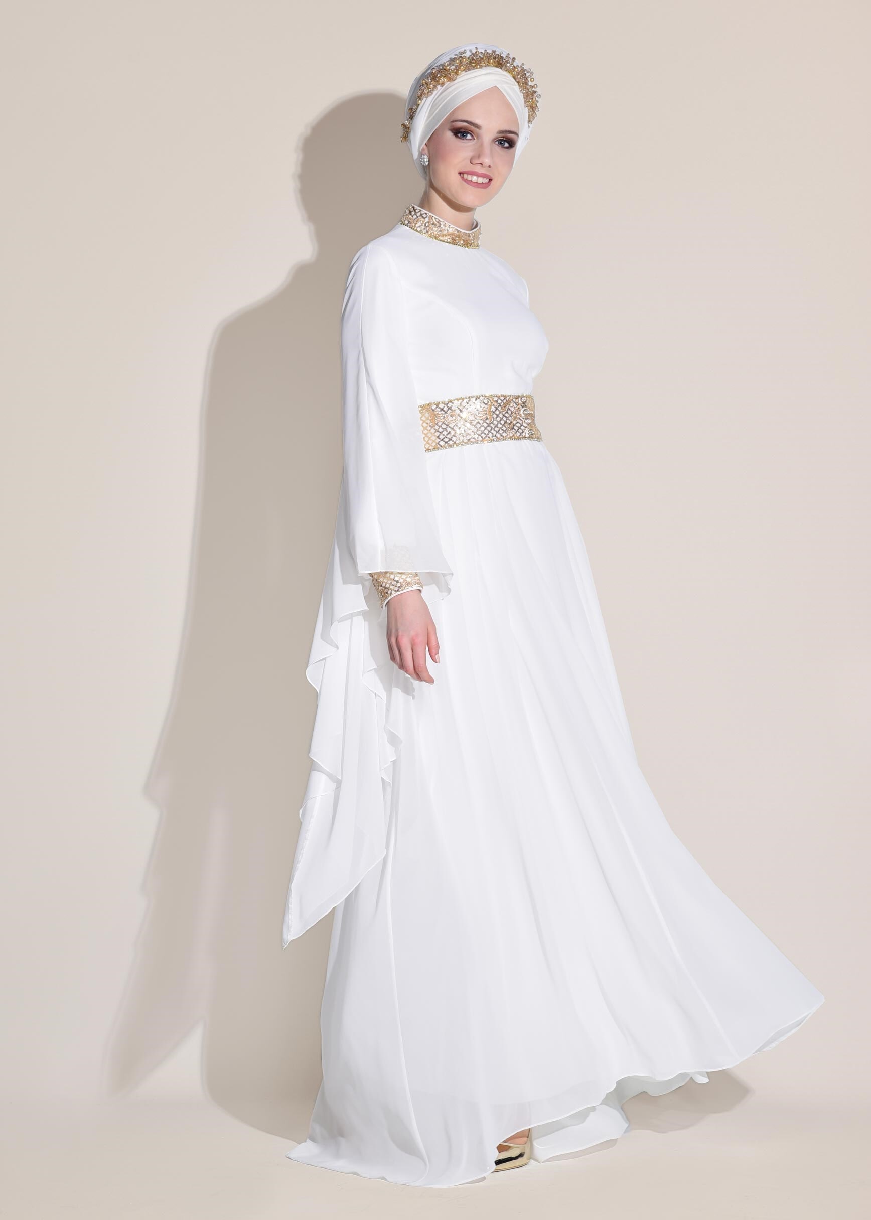 Tesettür giyim BEYAZ KOLLARI VOLANLI HAKİM YAKA MULTİ ŞİFON ABİYE ELBİSE 5410