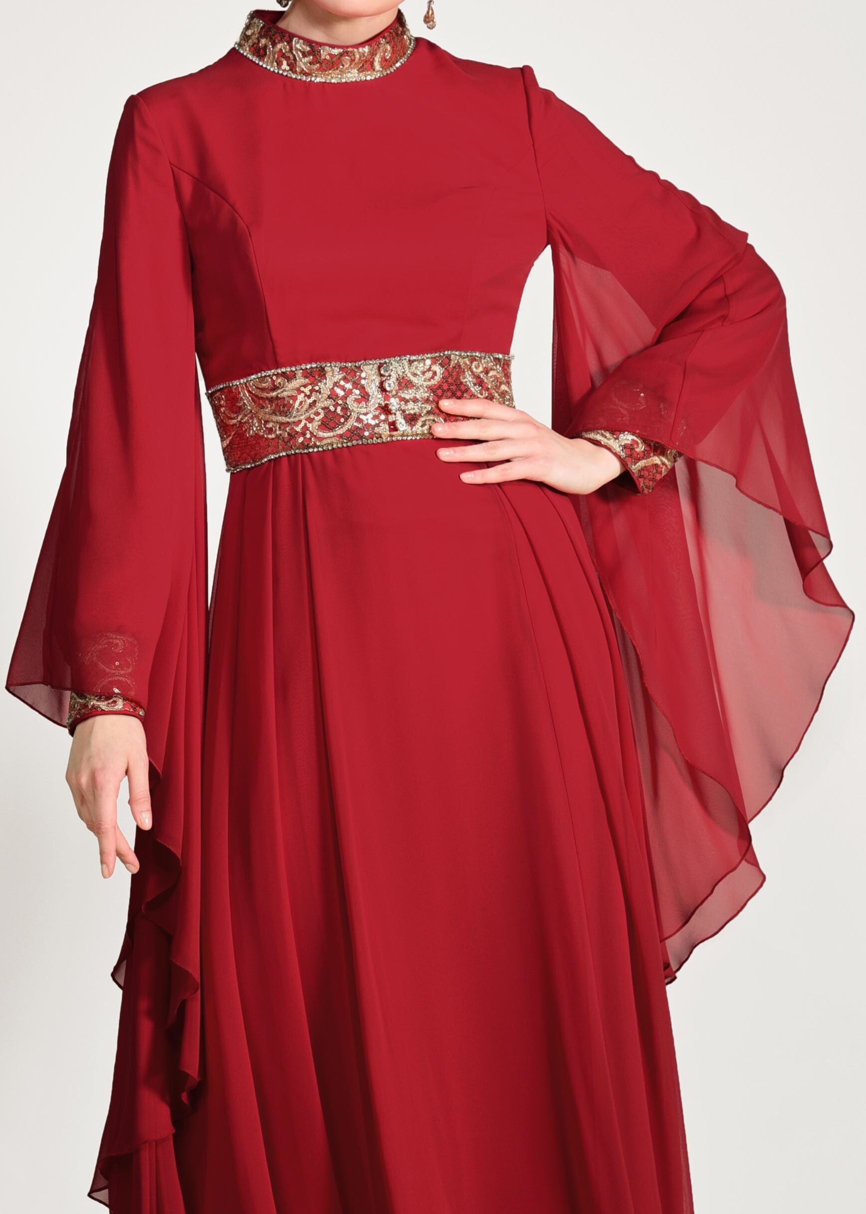 Tesettür giyim BORDO KOLLARI VOLANLI HAKİM YAKA MULTİ ŞİFON ABİYE ELBİSE 5410