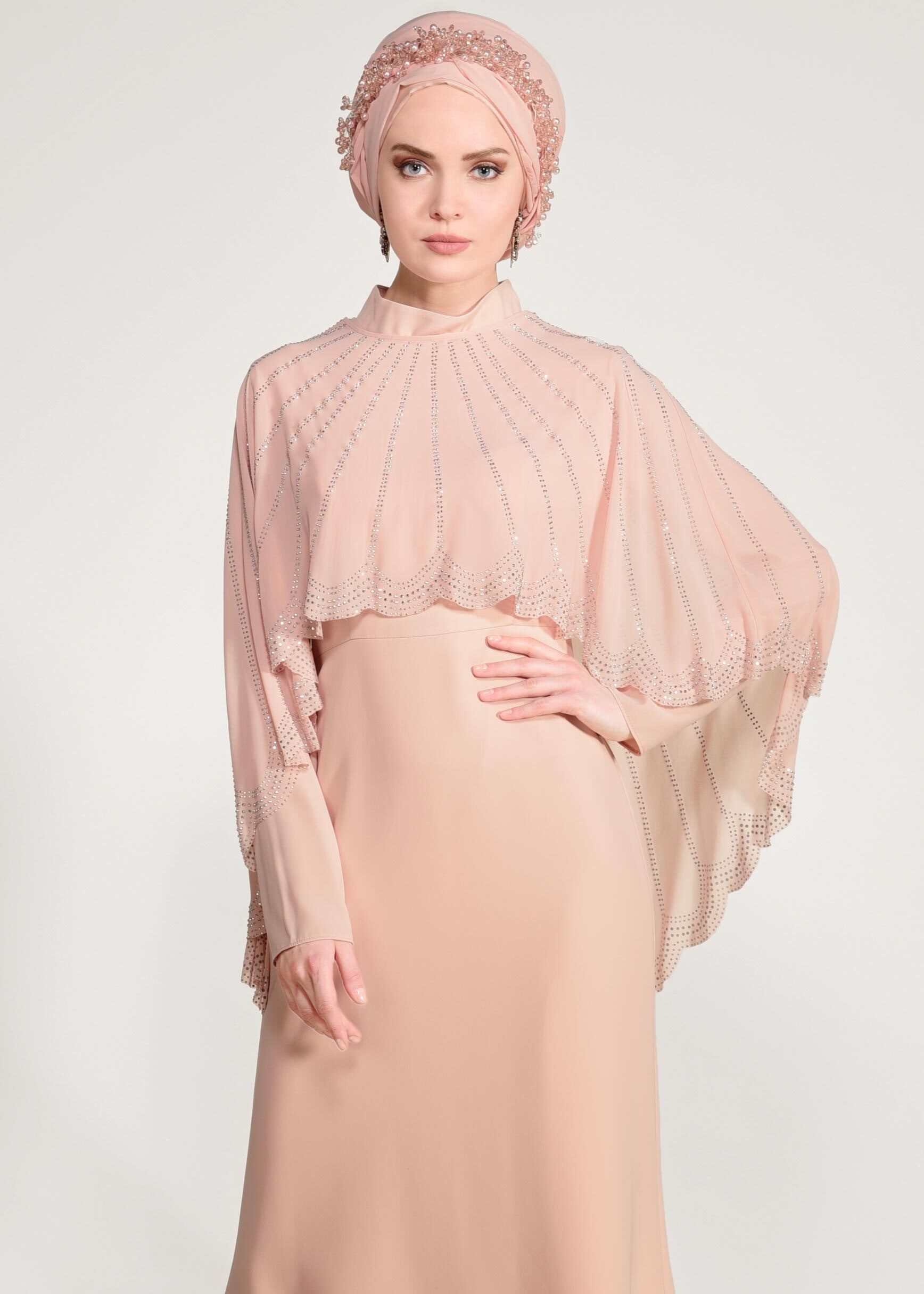 Tesettür giyim PUDRA KISA PELERİN DETAYLI TAŞ BASKILI ABİYE ELBİSE 5420