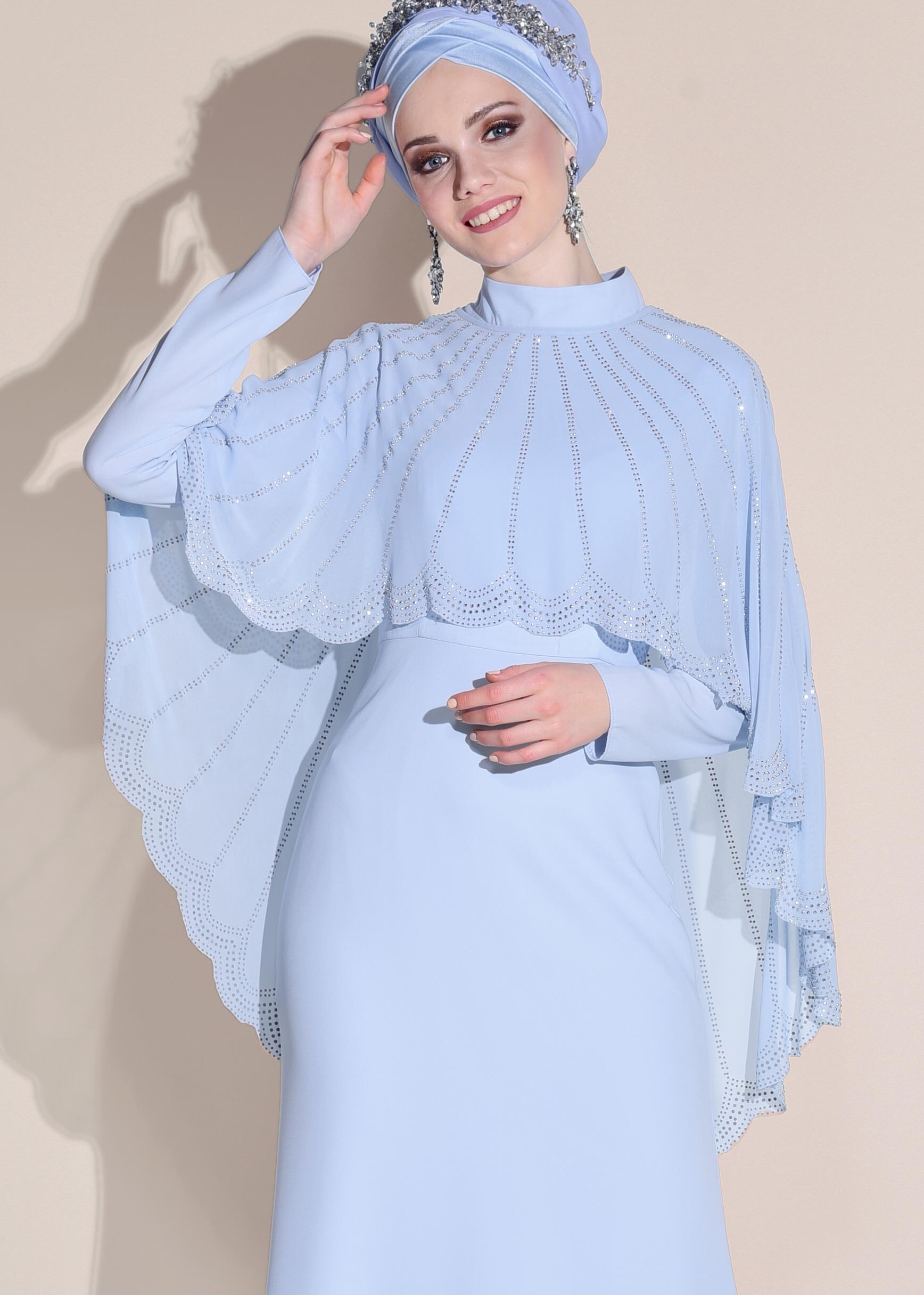 Tesettür giyim MAVİ KISA PELERİN DETAYLI TAŞ BASKILI ABİYE ELBİSE 5420