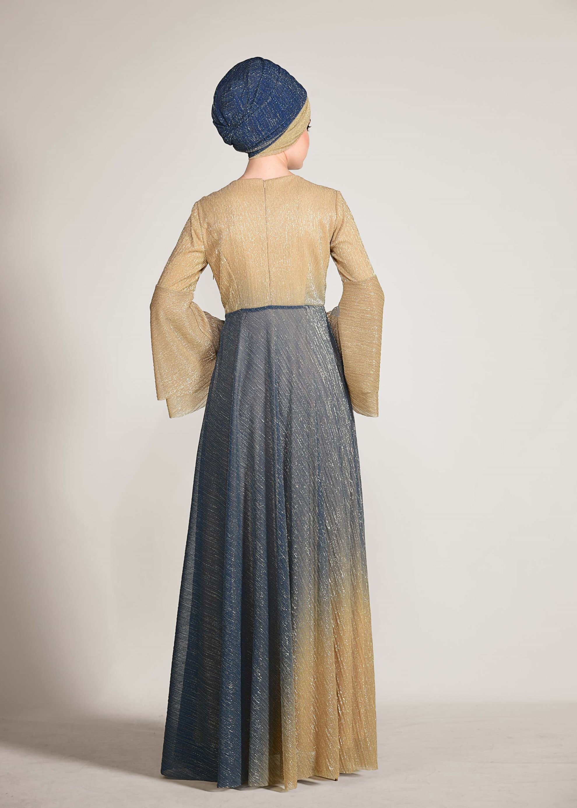 Tesettür giyim BEJ DEGRADE PLİSELİ SİM KUMAŞ ABİYE ELBİSE 5424