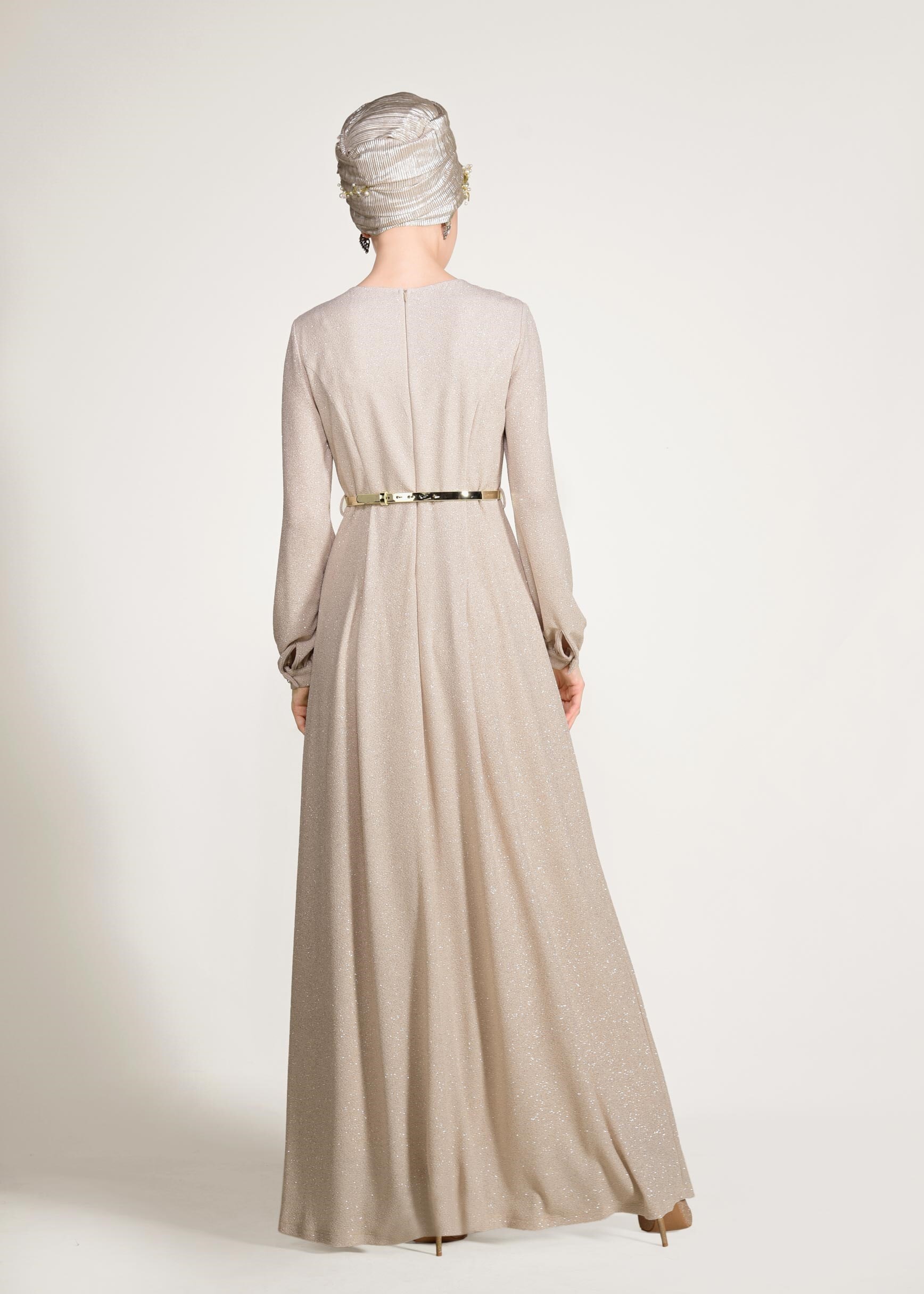 Tesettür giyim BEJ KEMER DETAYLI SİMLİ ABİYE ELBİSE 5434