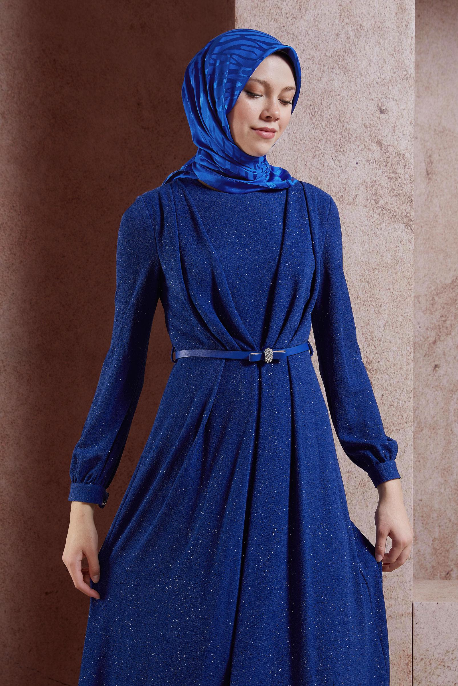 Tesettür giyim LACİVERT KEMER DETAYLI SİMLİ ABİYE ELBİSE 5434