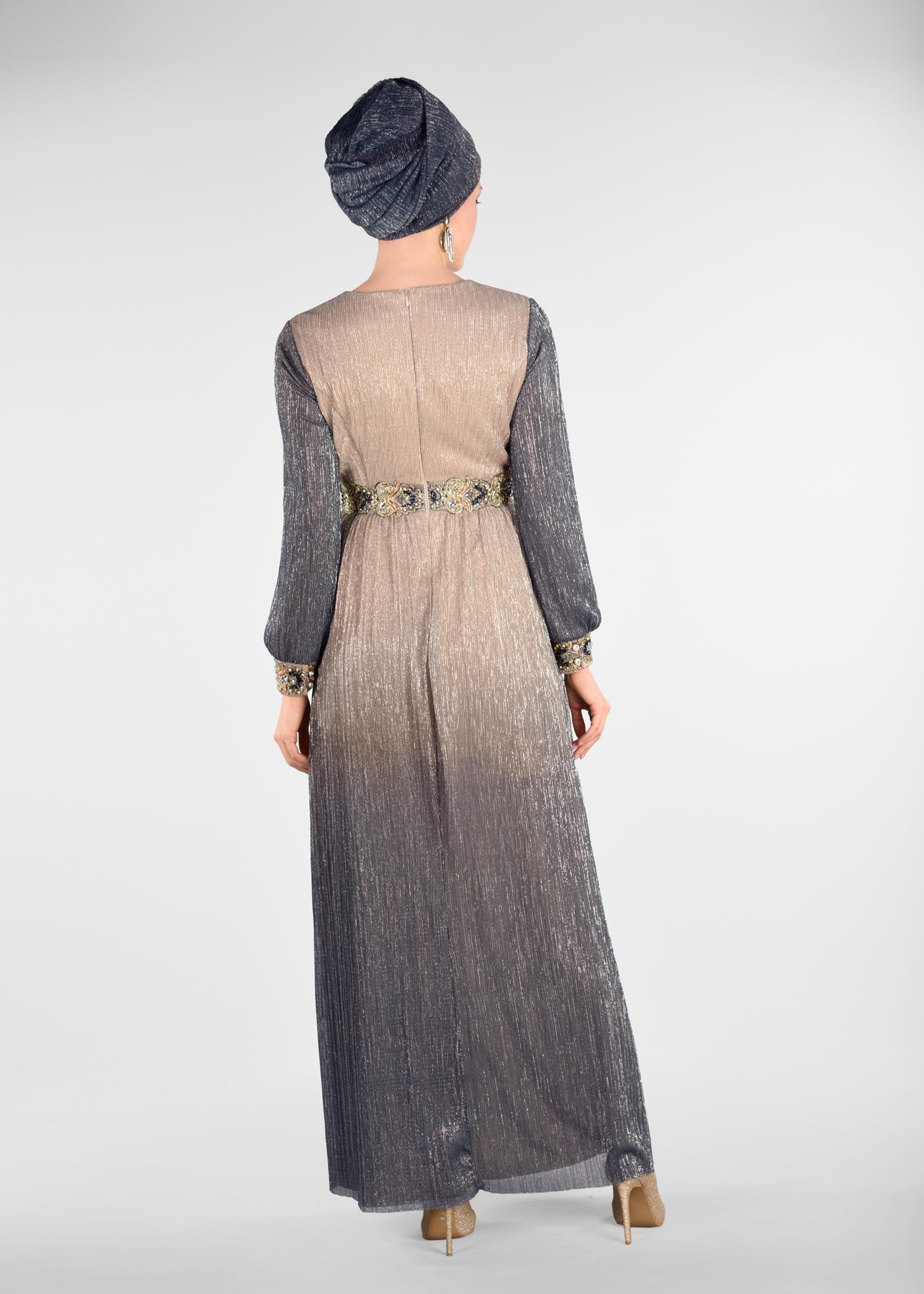 Tesettür giyim GRİ RENK GEÇİŞLİ SİMLİ ABİYE ELBİSE 5435