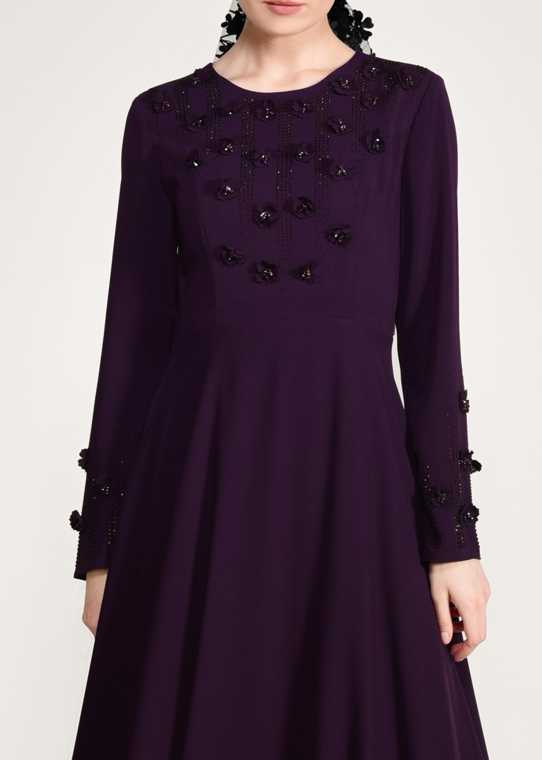 Tesettür giyim MOR ÜÇ BOYUTLU ÇİÇEK DETAYLI ABİYE ELBİSE 5438