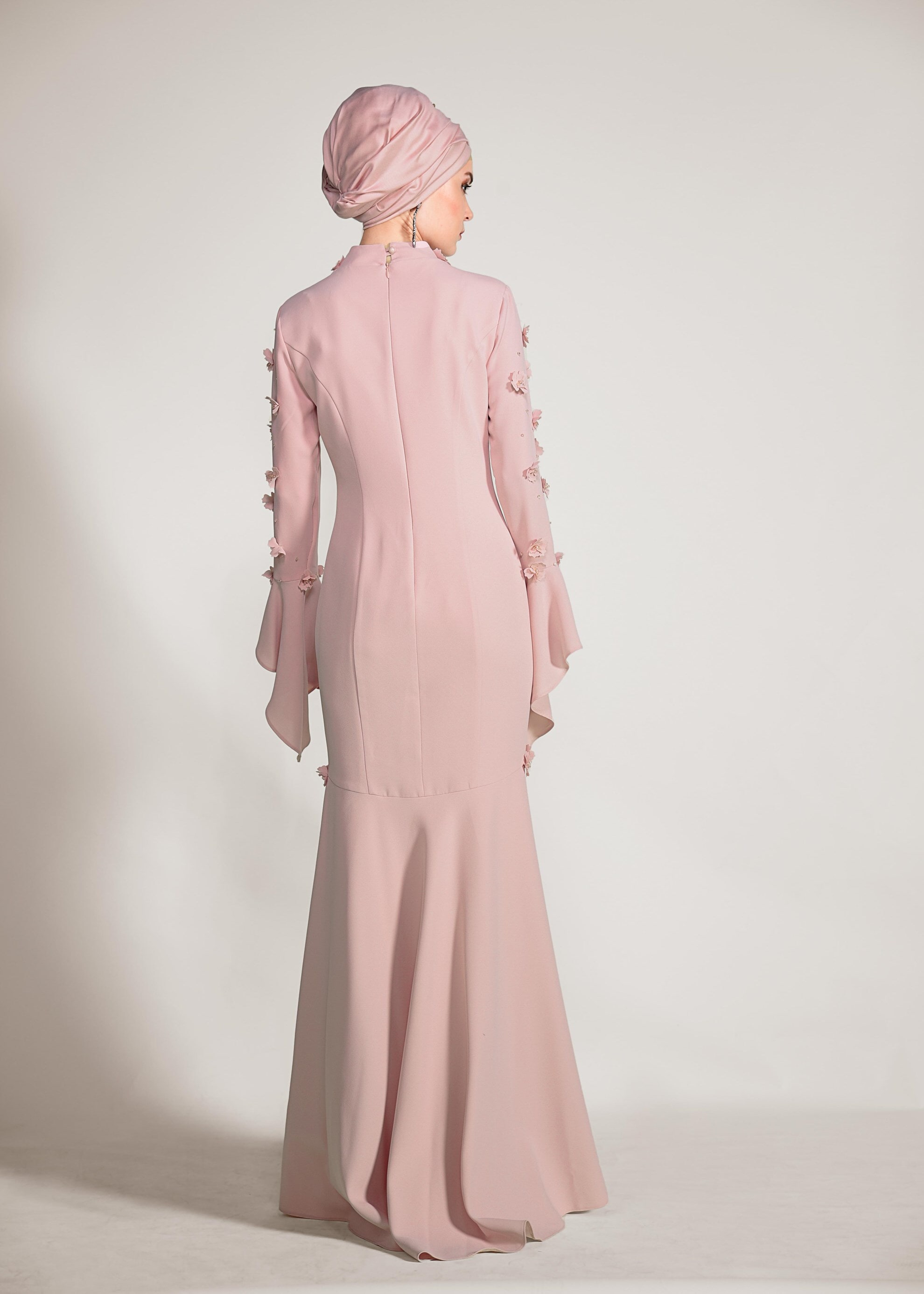 Tesettür giyim PUDRA ÜÇ BOYUT ÇİÇEKLİ VOLANLI ABİYE ELBİSE 5444 
