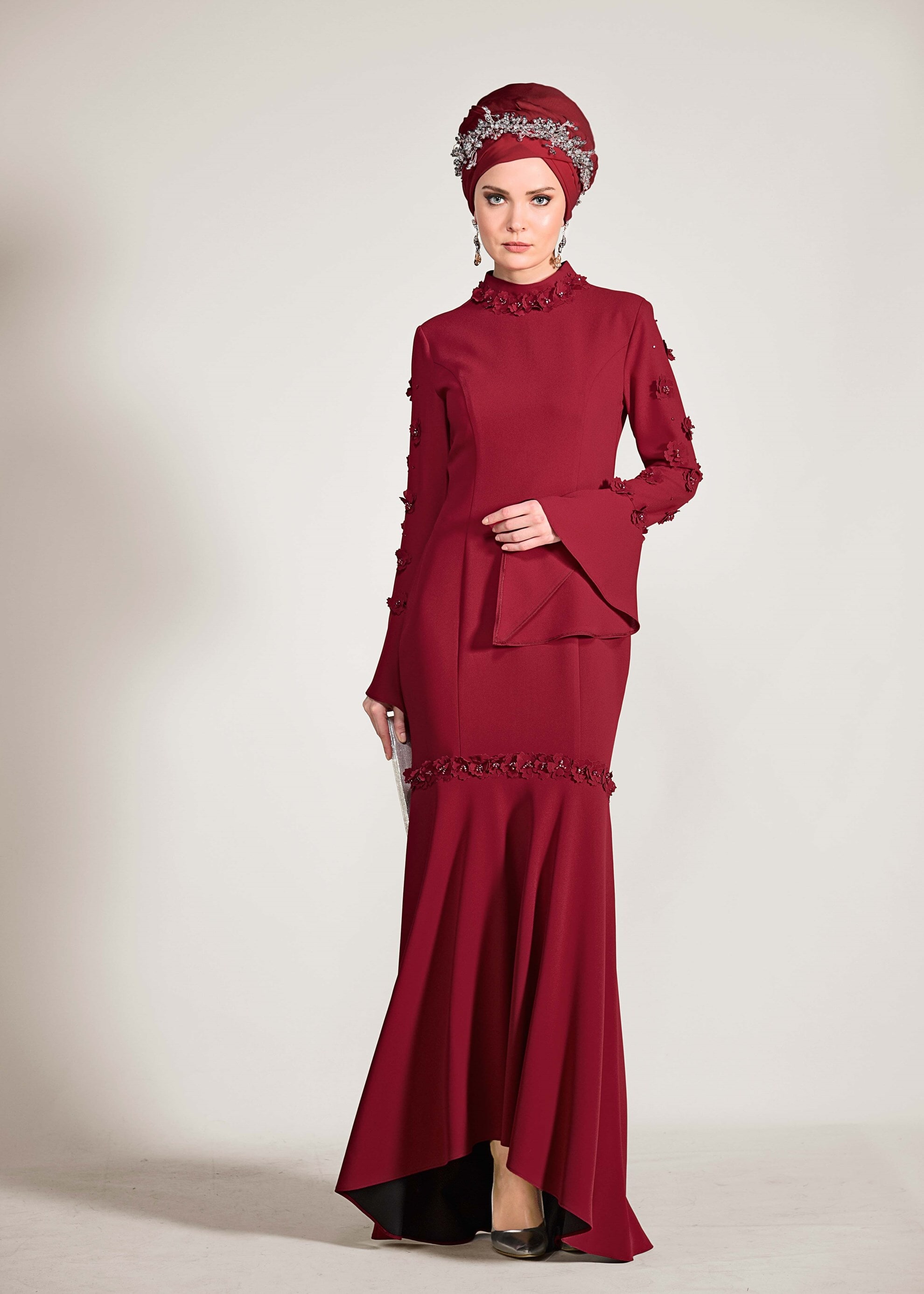 Tesettür giyim BORDO ÜÇ BOYUT ÇİÇEKLİ VOLANLI ABİYE ELBİSE 5444 