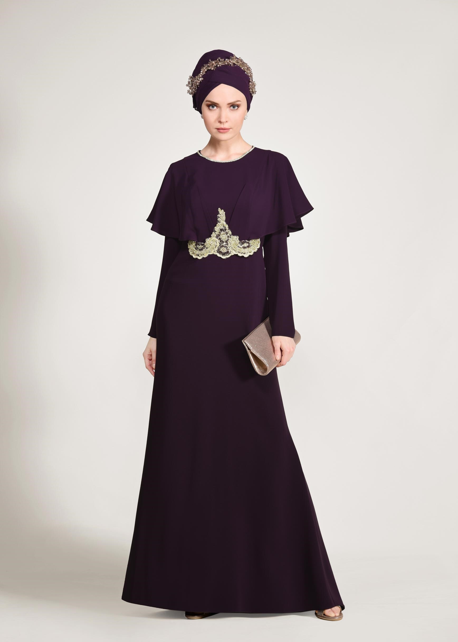 Tesettür giyim MOR OMUZLARI VOLANLI GÜPÜR DETAYLI ABİYE 5446 