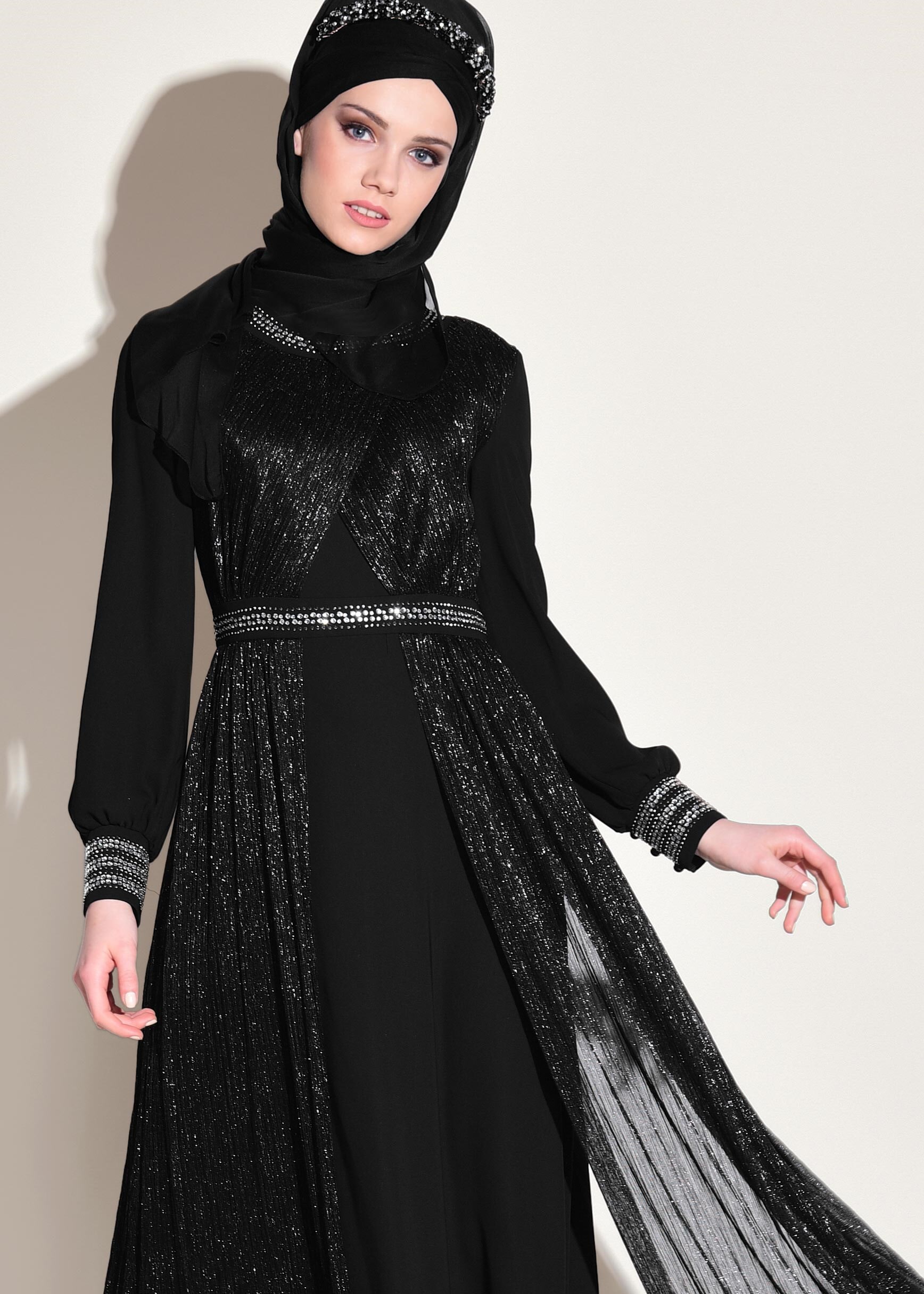 Tesettür giyim SİYAH TAŞ BASKILI SİMLİ ABİYE ELBİSE 5450 