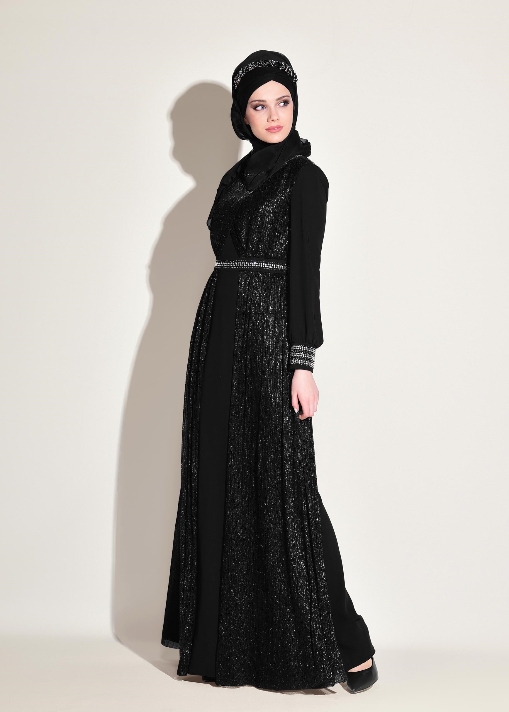 Tesettür giyim SİYAH TAŞ BASKILI SİMLİ ABİYE ELBİSE 5450 