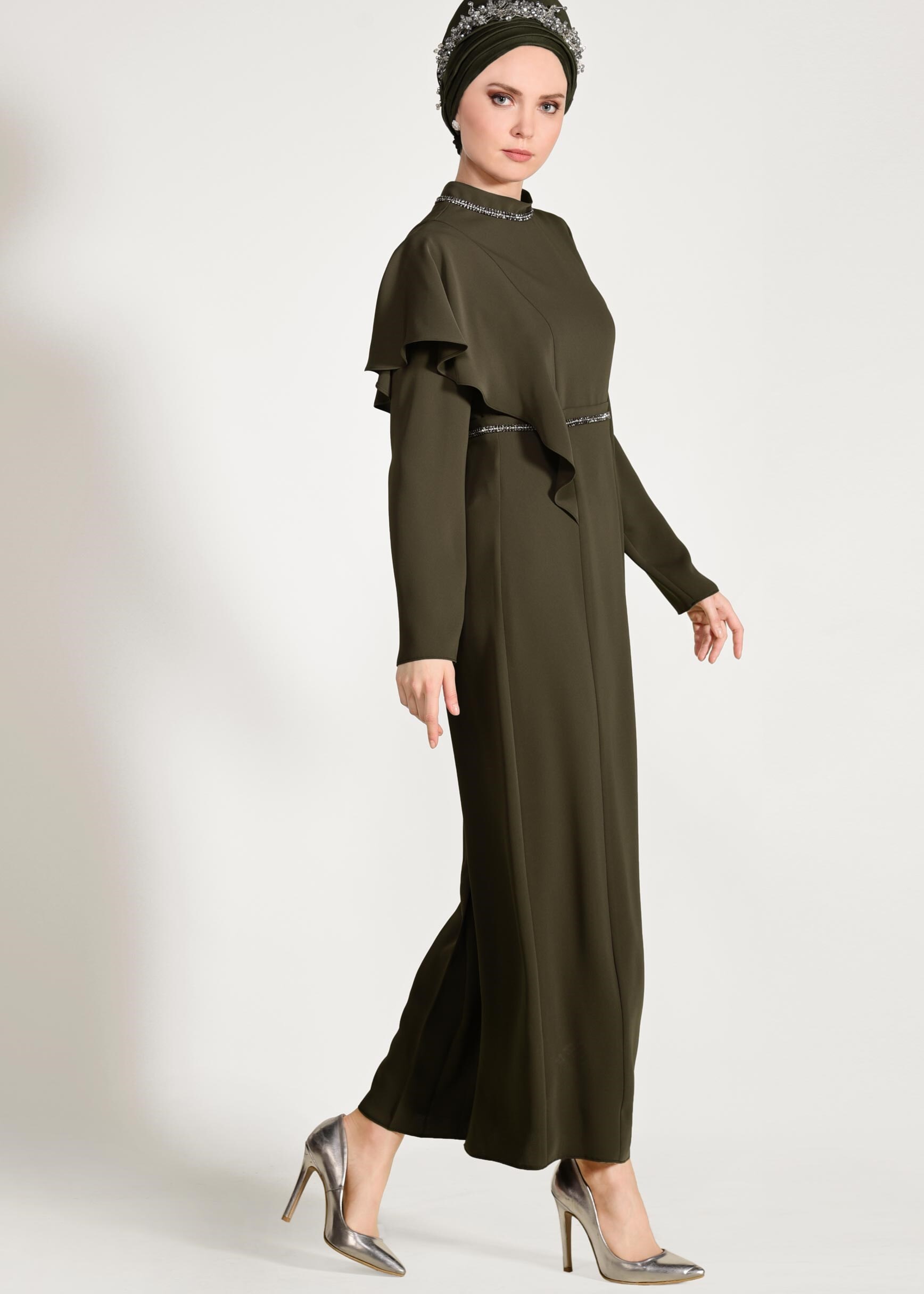 Tesettür giyim HAKİ OMUZU VOLANLI ŞERİT BONCUK DETAYLI ABİYE ELBİSE 5458 