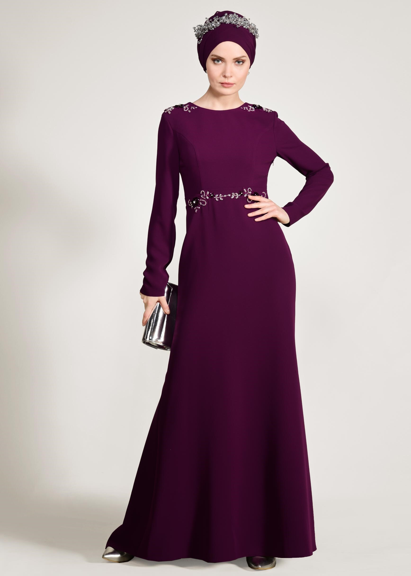 Tesettür giyim MOR BONCUK İŞLEMELİ OMUZDAN ŞİFON DETAYLI ABİYE ELBİSE 5463