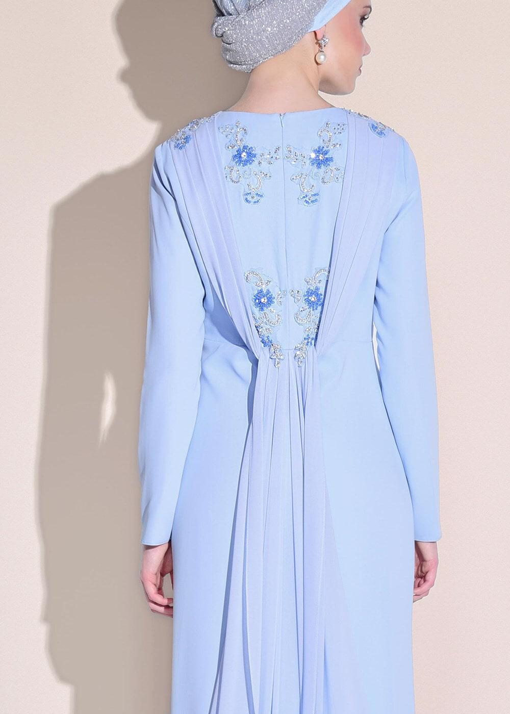 Tesettür giyim MAVİ BONCUK İŞLEMELİ OMUZDAN ŞİFON DETAYLI ABİYE ELBİSE 5463