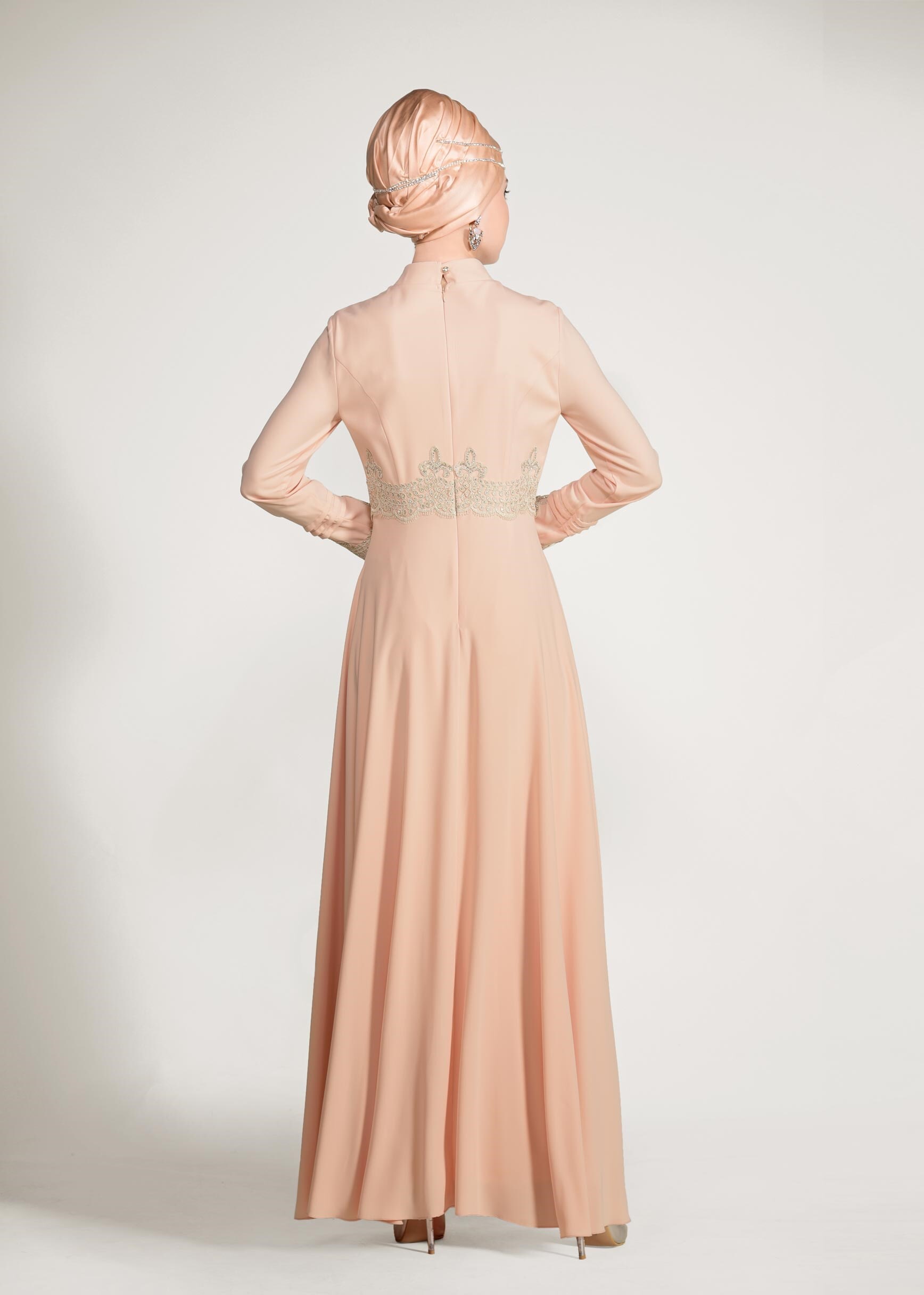 Tesettür giyim PUDRA GÜPÜR DETAYLI ABİYE ELBİSE 5482 