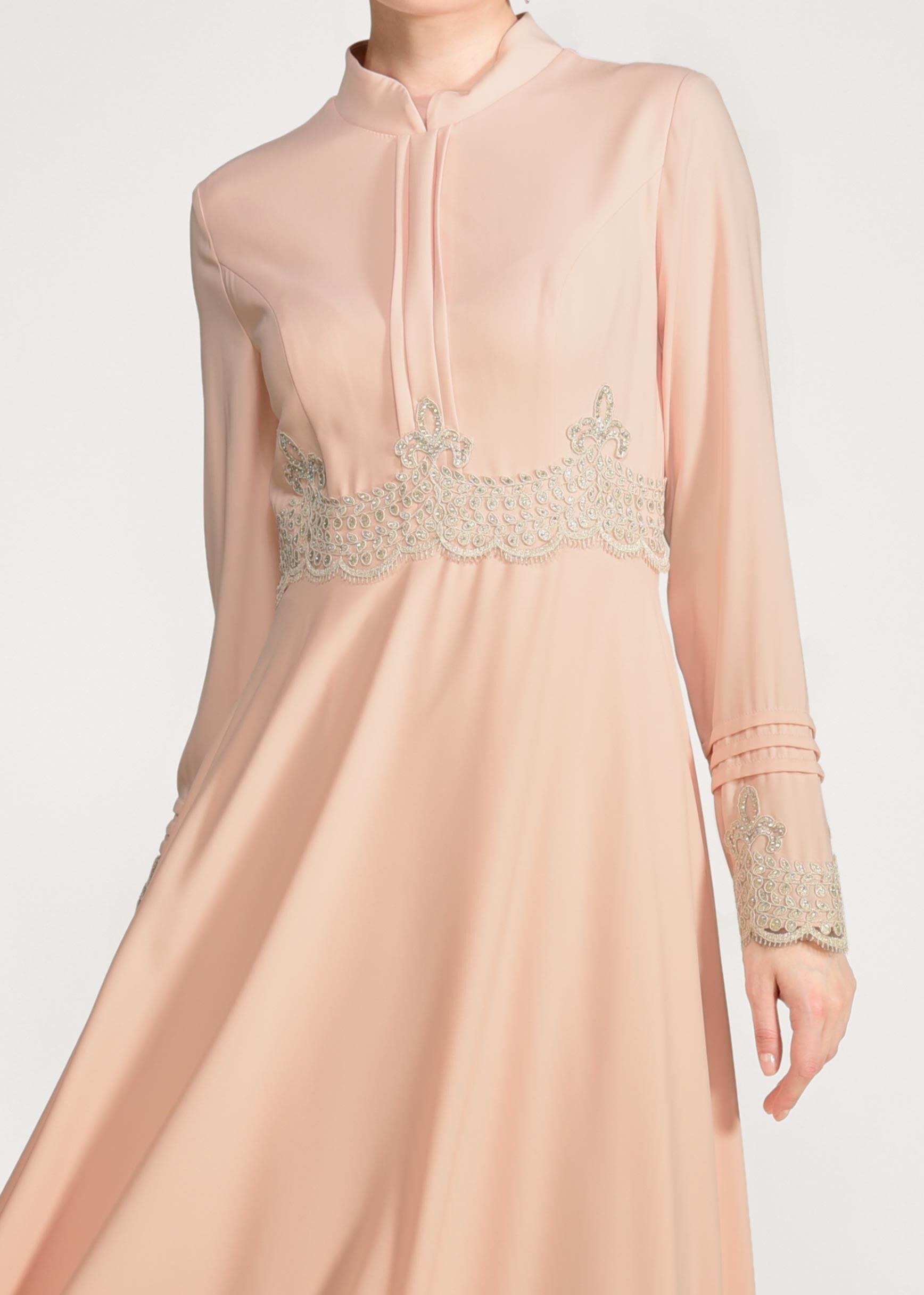 Tesettür giyim PUDRA GÜPÜR DETAYLI ABİYE ELBİSE 5482 