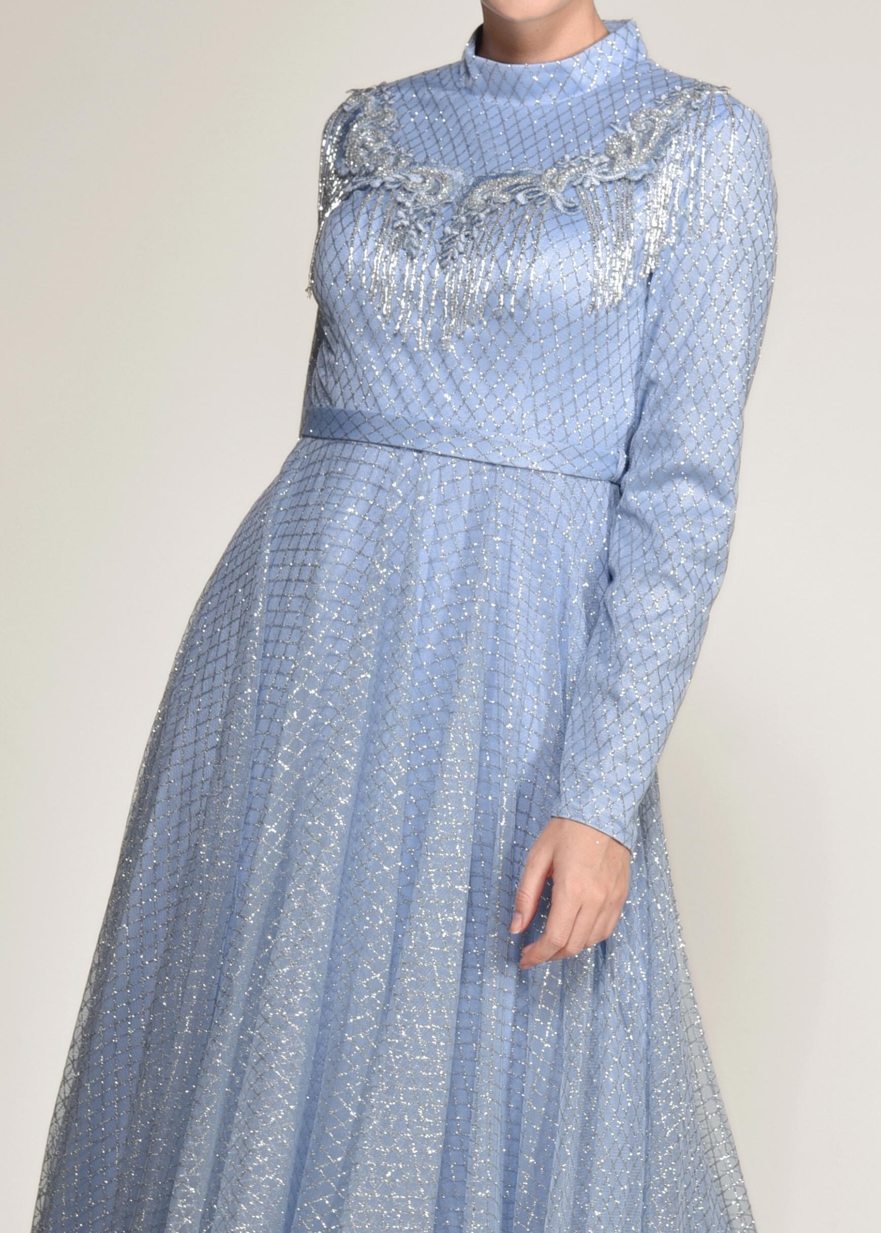 Tesettür giyim MAVİ BAKLAVA DESENLİ SİMLİ ABİYE ELBİSE 5491