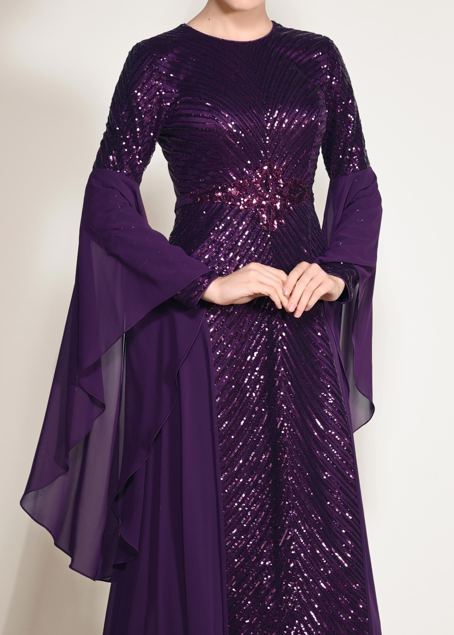 Tesettür giyim MOR KOLLARI VOLANLI PUL PAYET ŞİFON ABİYE ELBİSE 5493