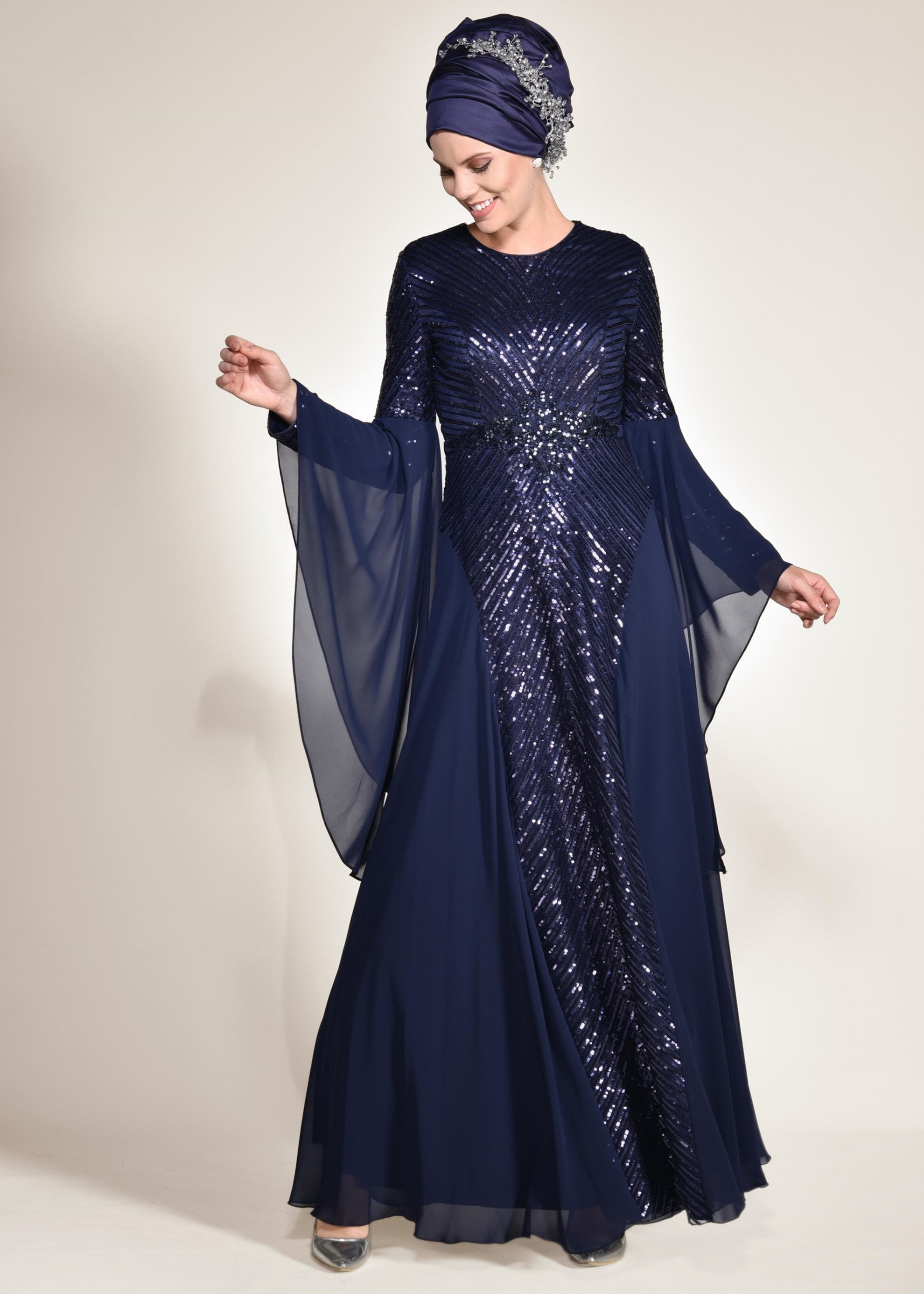 Tesettür giyim LACİVERT KOLLARI VOLANLI PUL PAYET ŞİFON ABİYE ELBİSE 5493