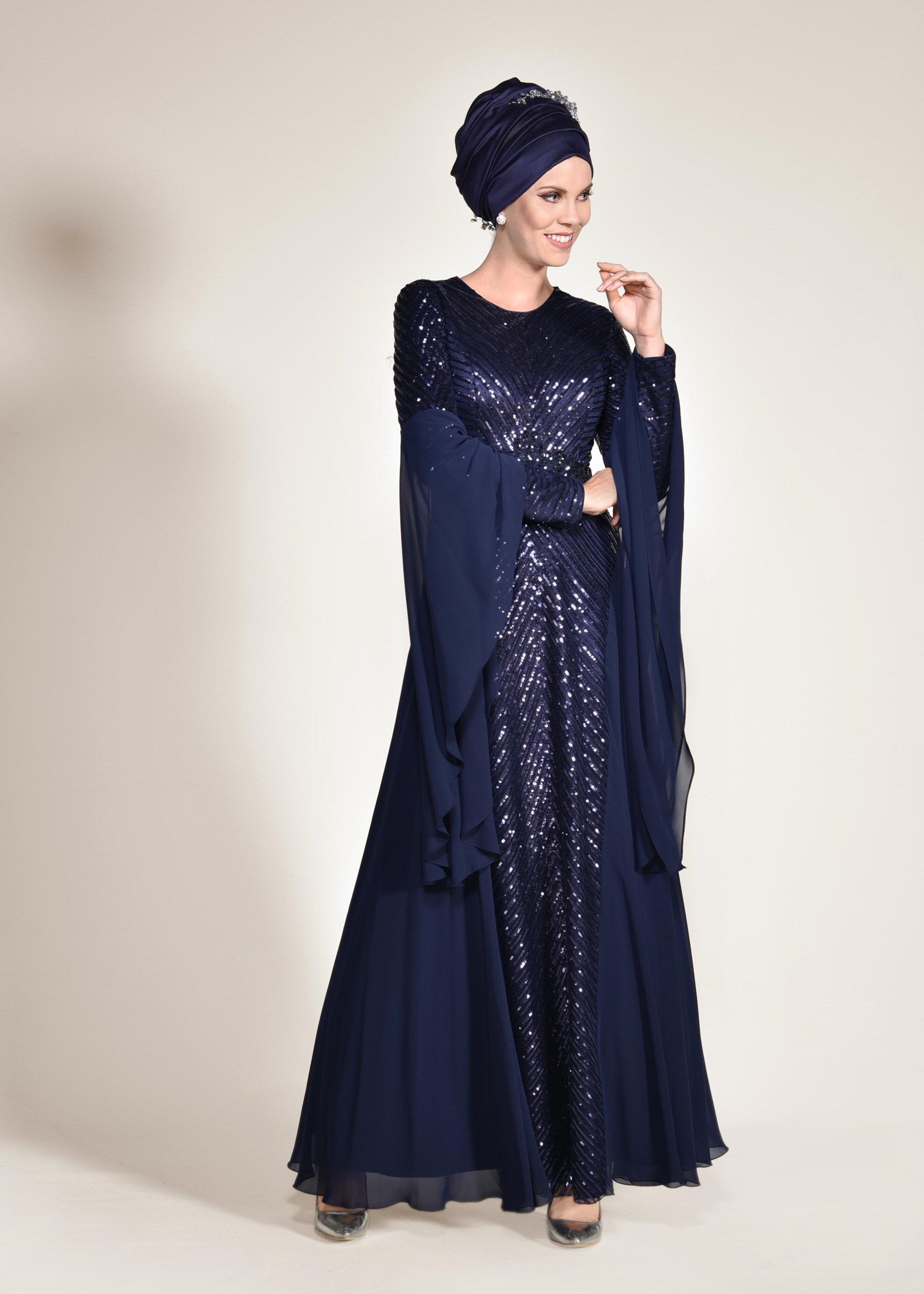 Tesettür giyim LACİVERT KOLLARI VOLANLI PUL PAYET ŞİFON ABİYE ELBİSE 5493