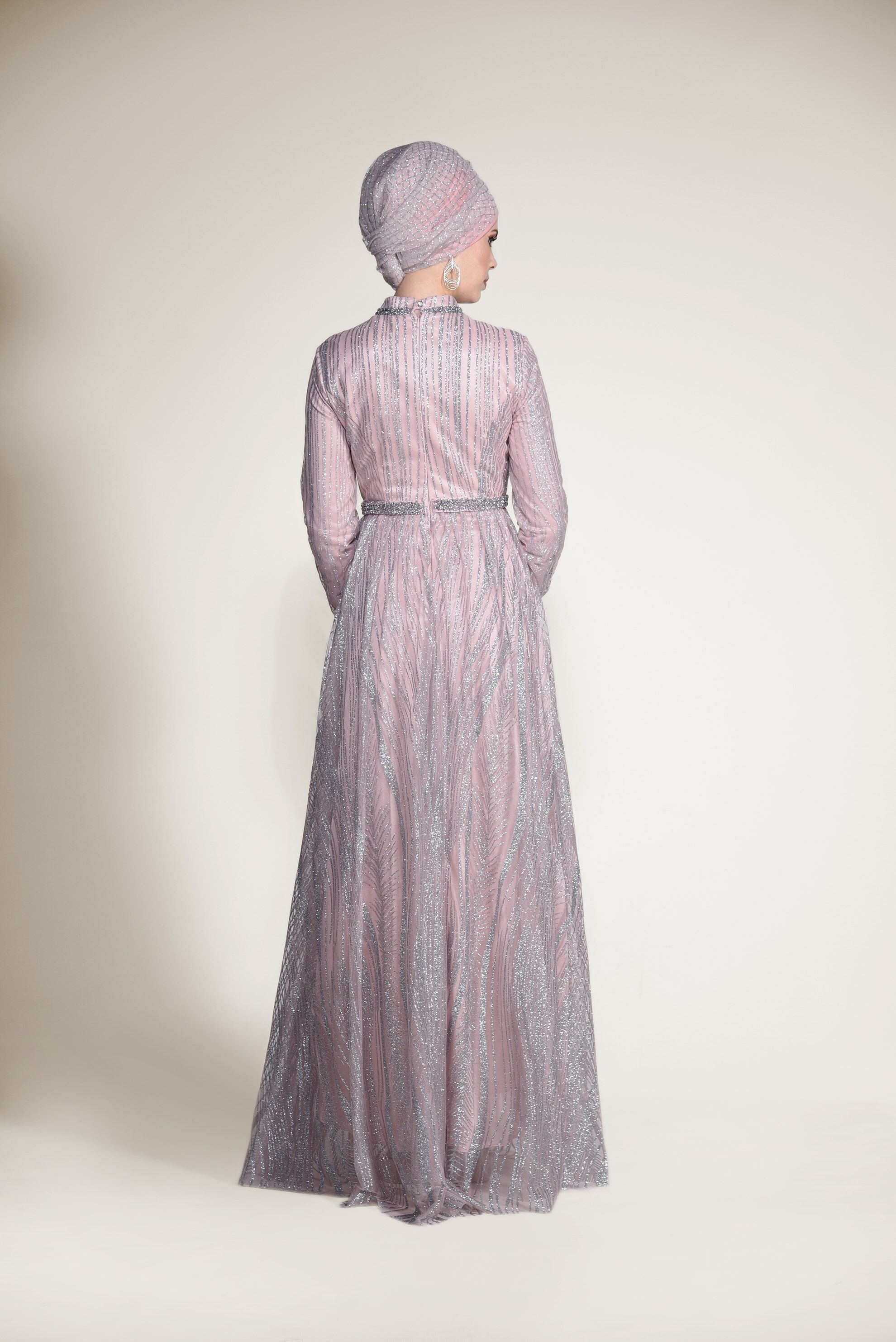 Tesettür giyim PUDRA HAKİM YAKA SİMLİ ABİYE ELBİSE 5496