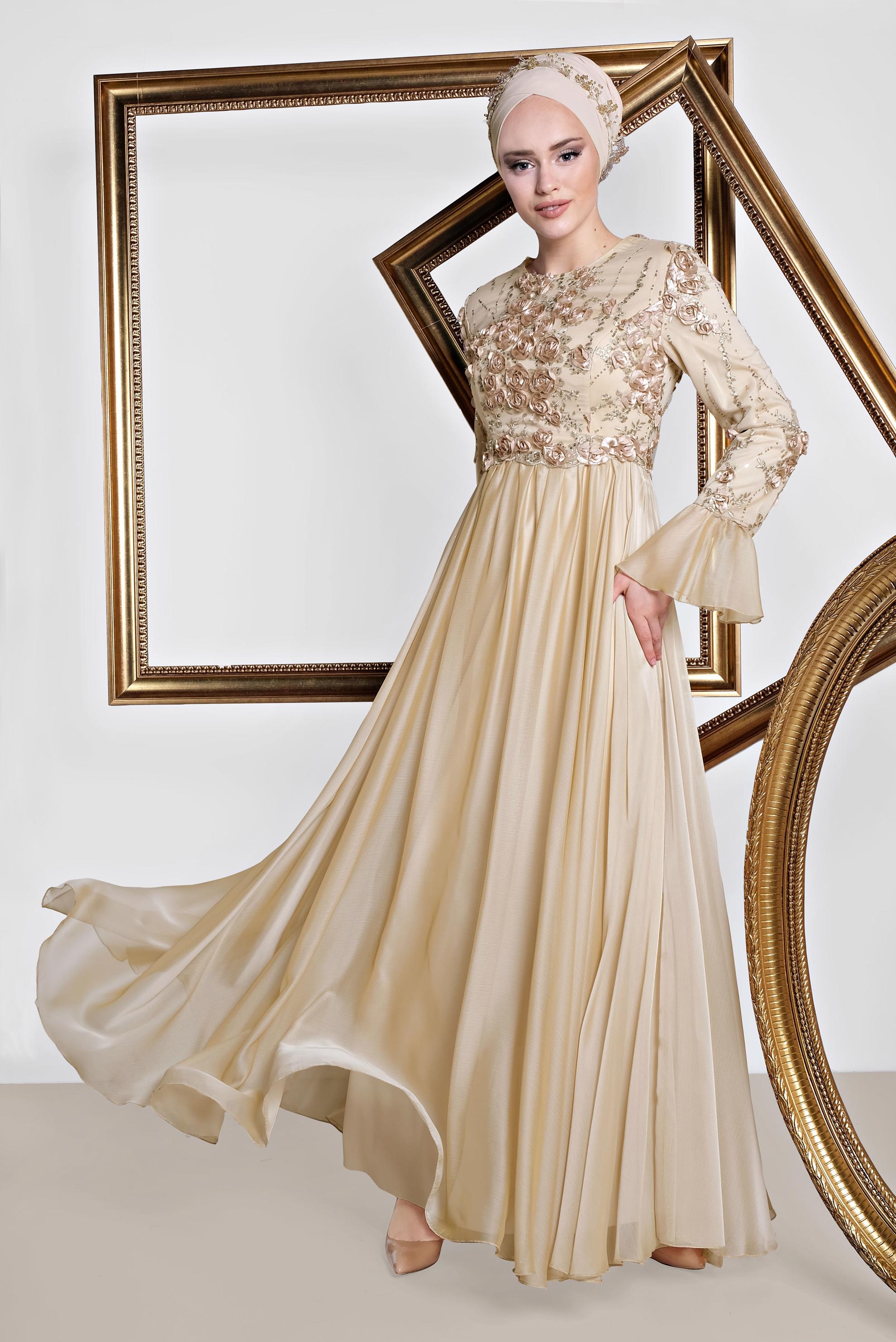 Tesettür giyim PUDRA ÜÇ BOYUTLU ÇİÇEKLİ ŞİFON ABİYE ELBİSE 5505 