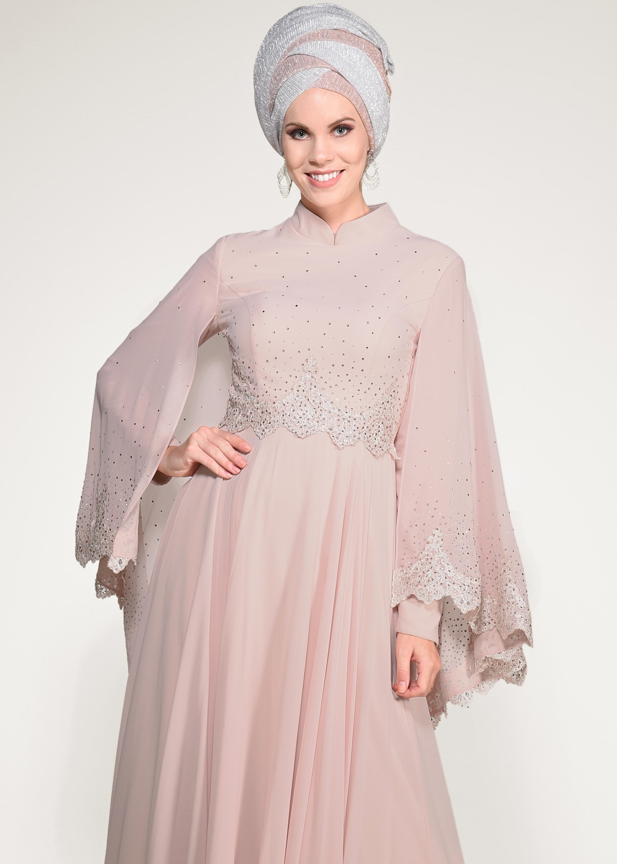 Tesettür giyim PUDRA TAŞLI PELERİNLİ ABİYE ELBİSE 5506