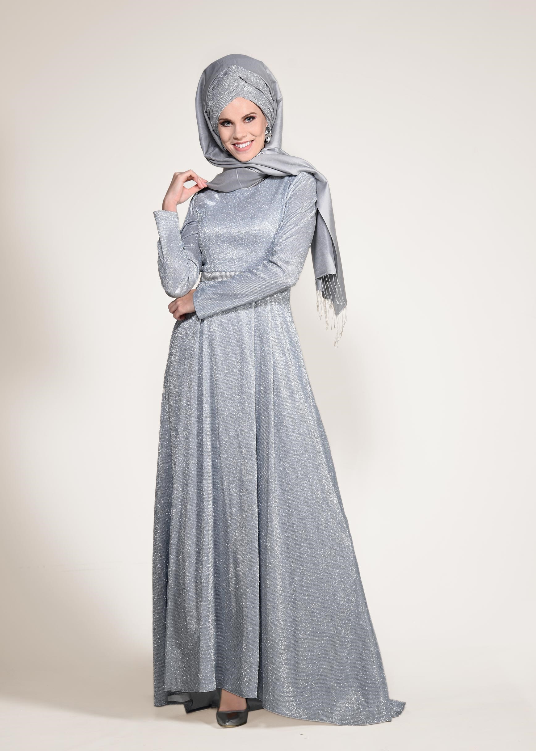 Tesettür giyim GRİ BELİ TAŞ ŞERİTLİ SİMLİ ABİYE ELBİSE 5526