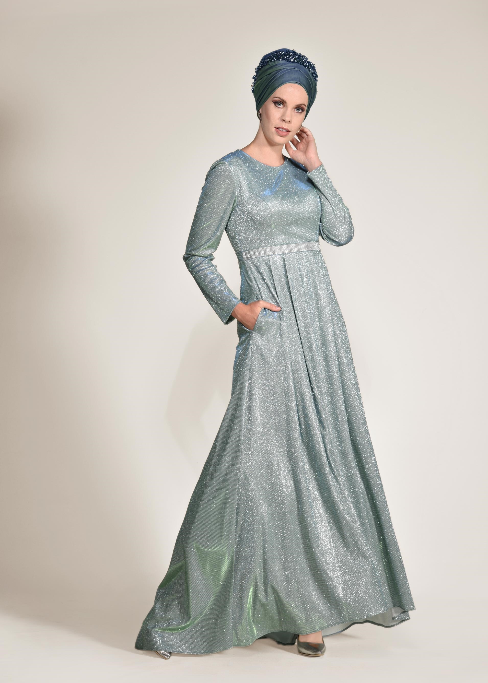 Tesettür giyim MAVİ BELİ TAŞ ŞERİTLİ SİMLİ ABİYE ELBİSE 5526 