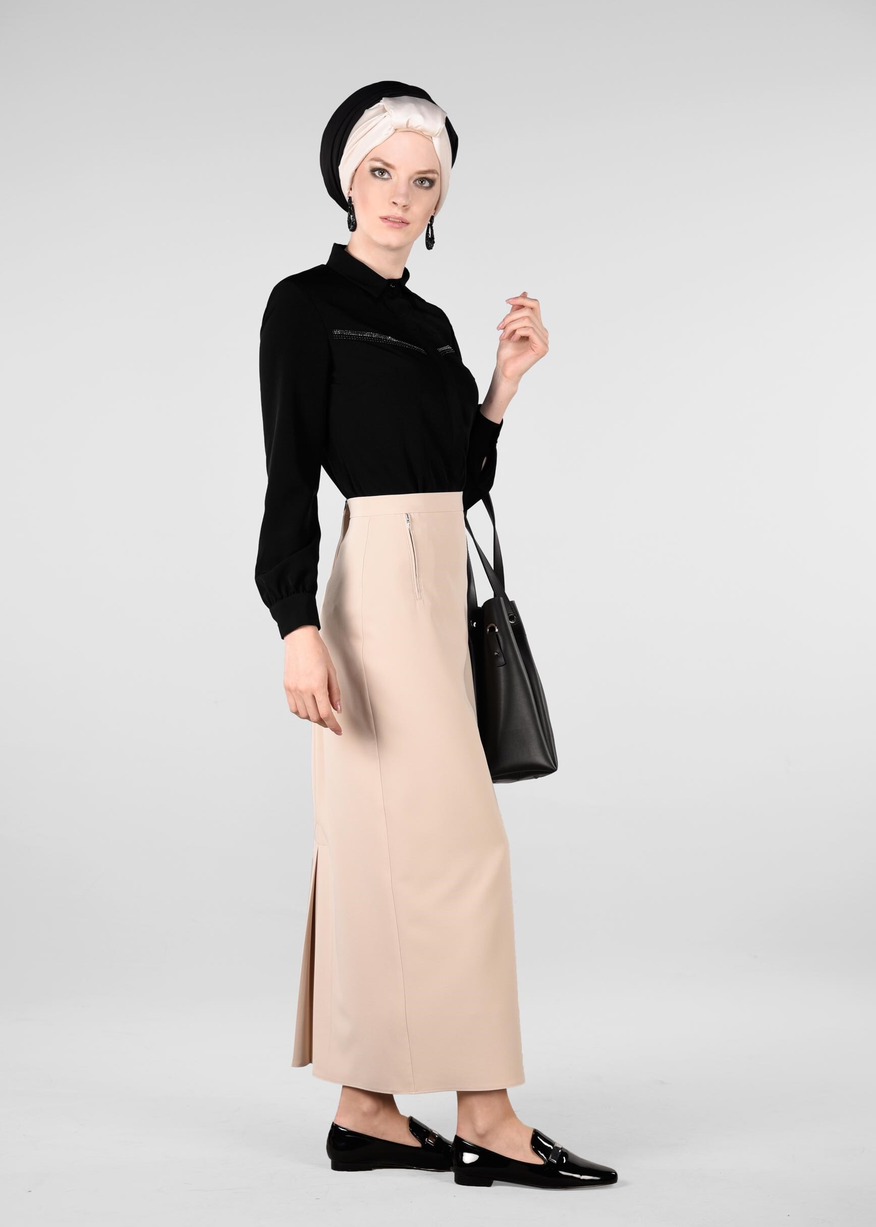 Tesettür giyim SİYAH TAŞ BASKILI BLUZ 4001