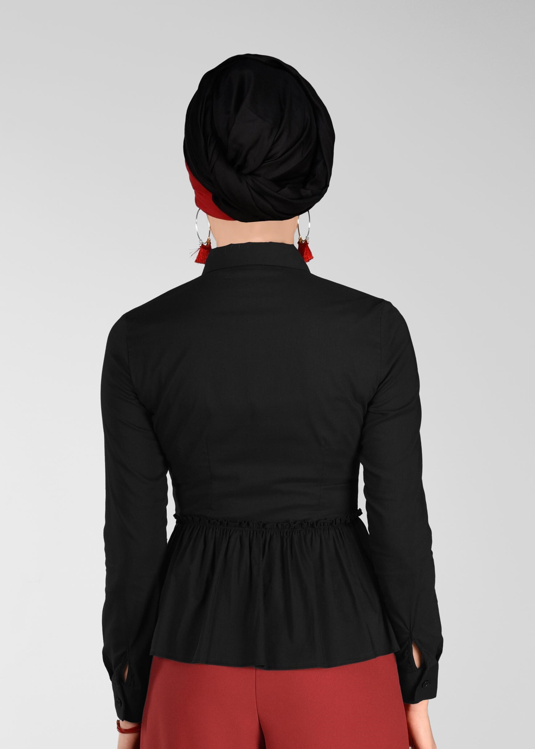 Tesettür giyim SİYAH PİLİSELİ DÜĞMELİ BLUZ 4004