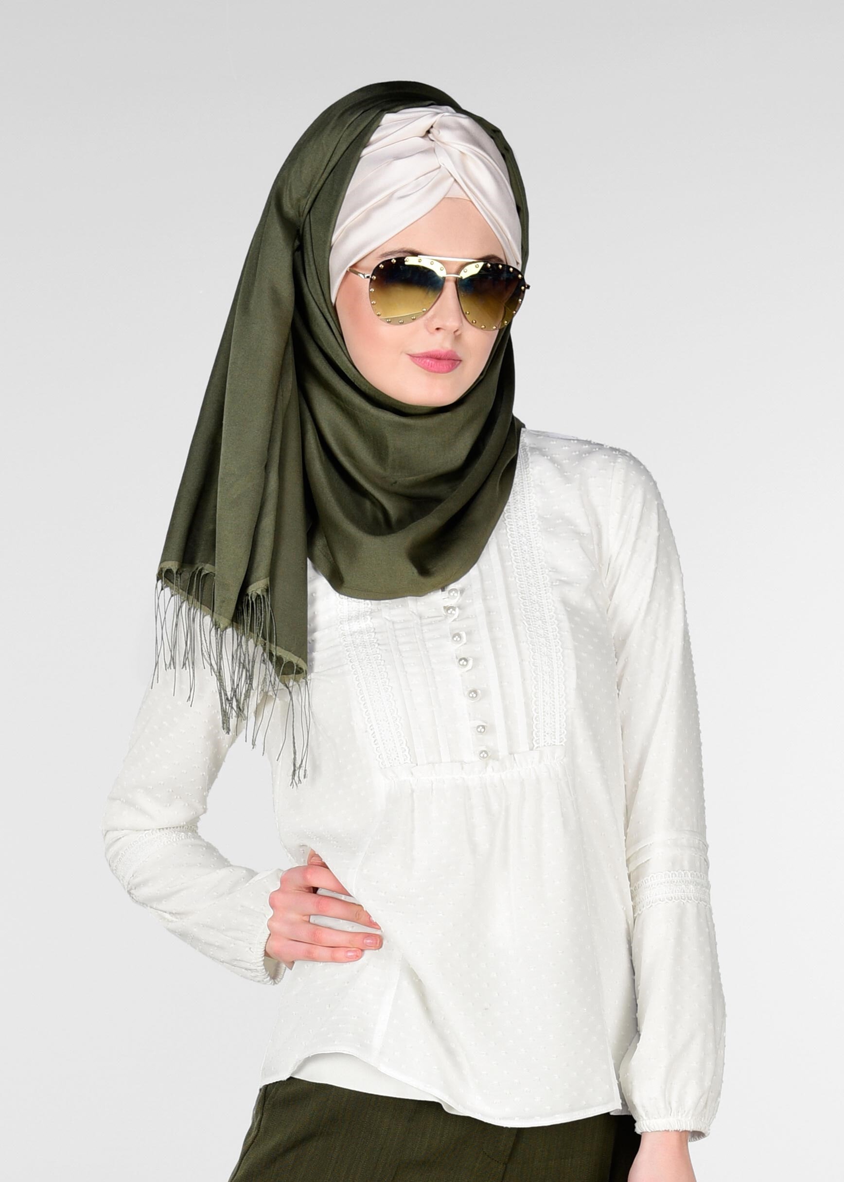 Tesettür giyim BEYAZ DANTEL DETAYLI DOKULU BLUZ 4029