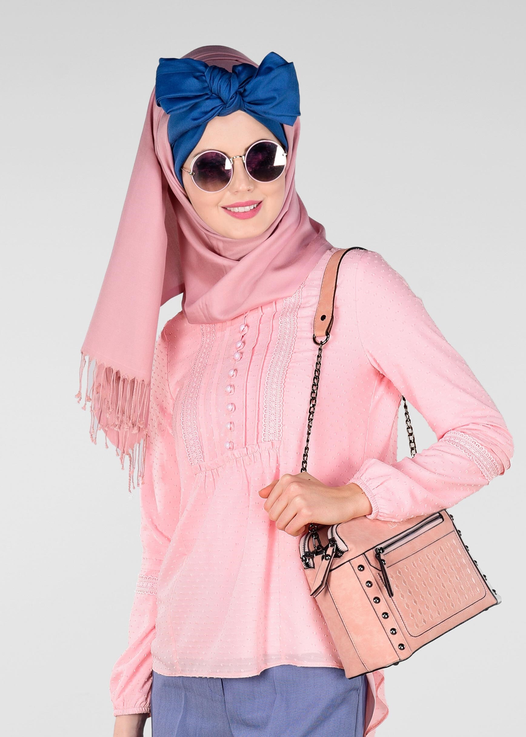 Tesettür giyim PUDRA DANTEL DETAYLI DOKULU BLUZ 4029