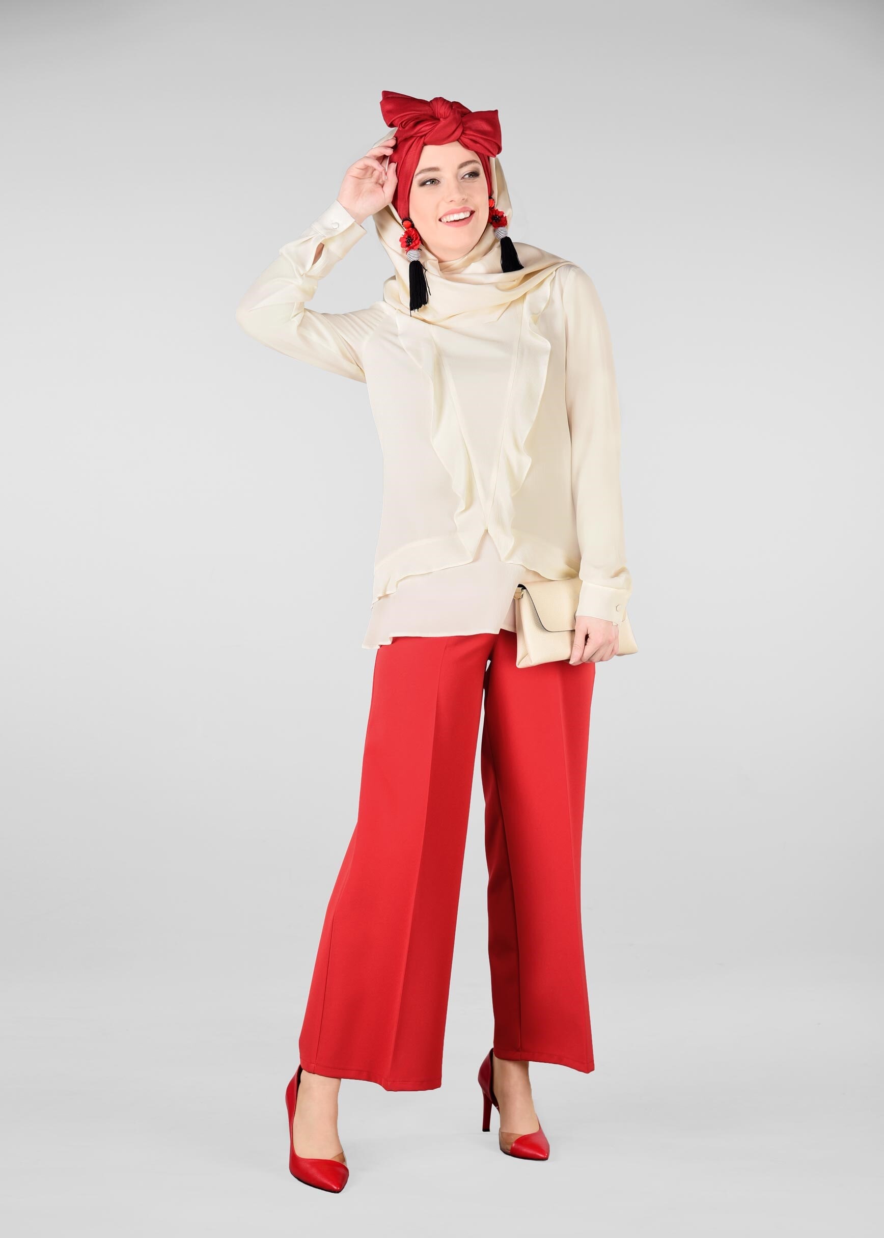 Tesettür giyim EKRU FIRFIR DETAYLI BLUZ 4080