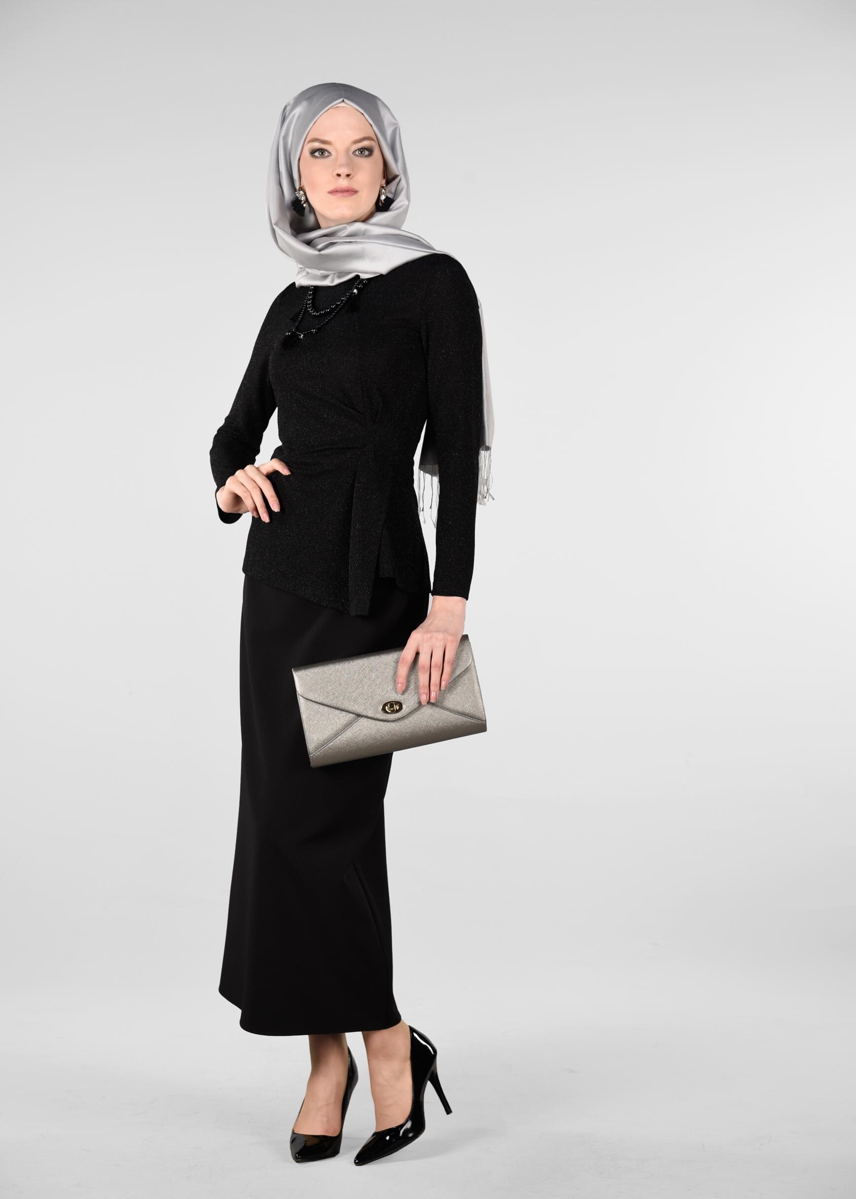 Tesettür giyim SİYAH PARILTILI BLUZ 4081
