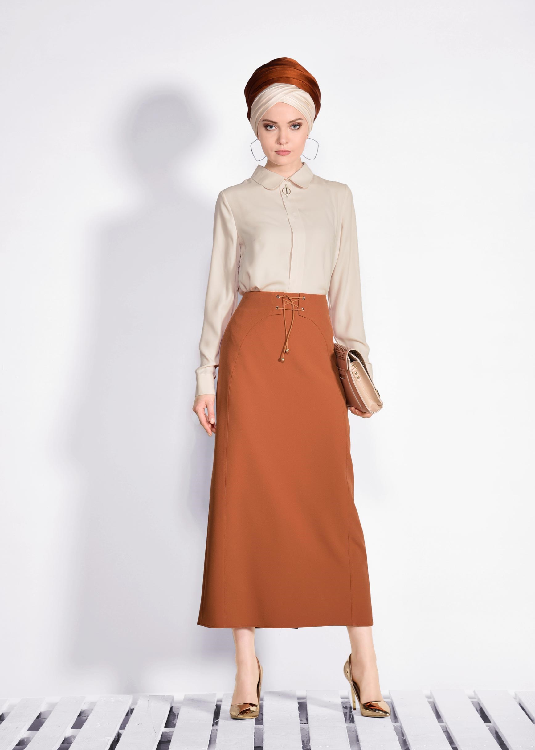 Tesettür giyim EKRU BEBE YAKA BLUZ 4096