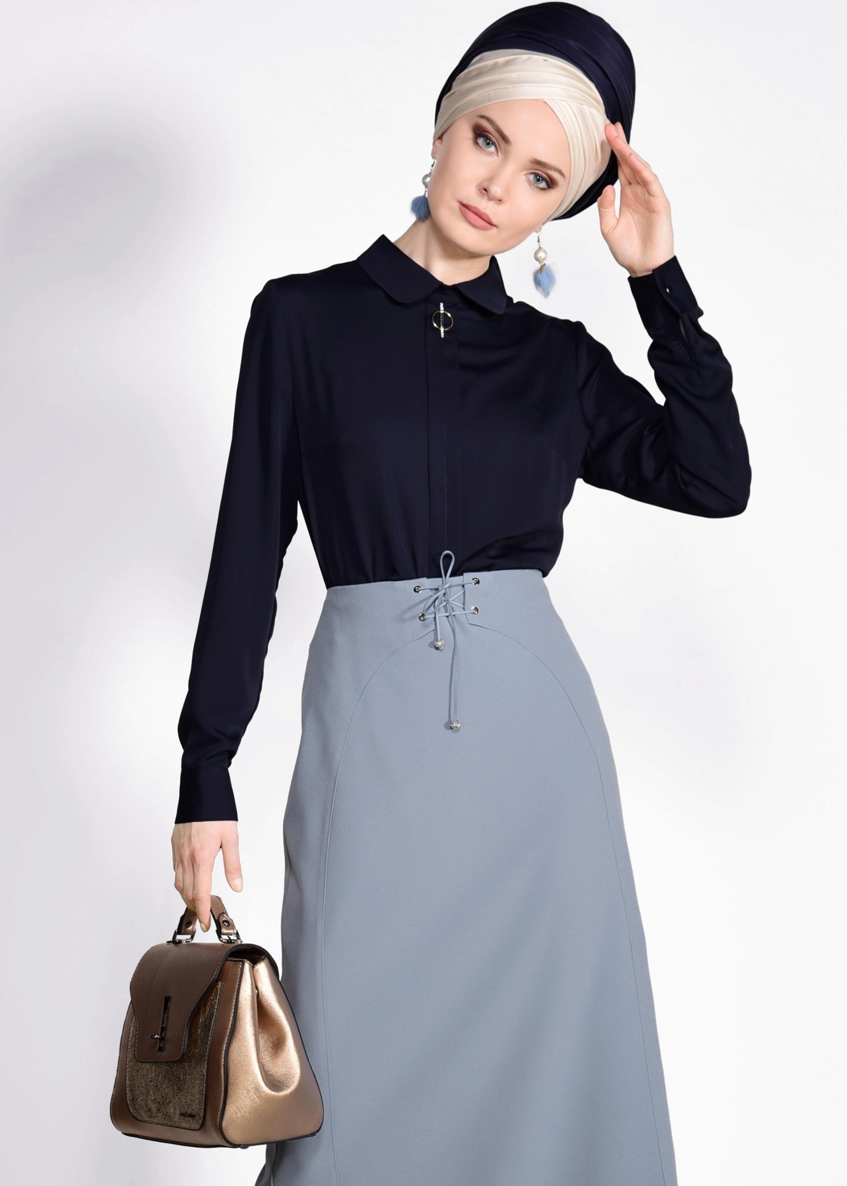 Tesettür giyim LACİVERT BEBE YAKA BLUZ 4096