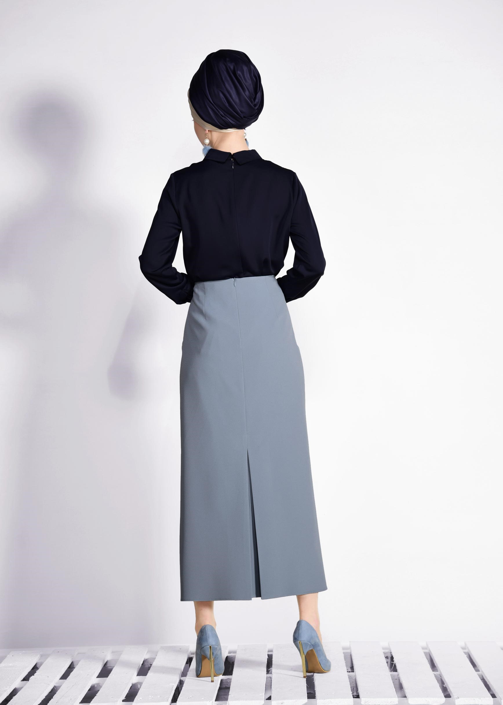 Tesettür giyim LACİVERT BEBE YAKA BLUZ 4096