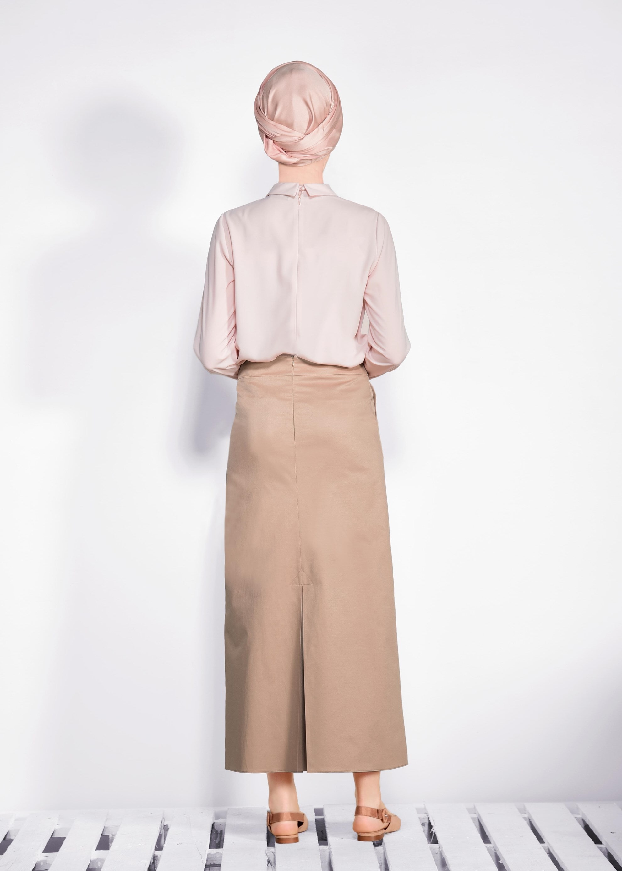 Tesettür giyim EKRU DANTEL DETAYLI BLUZ 4136