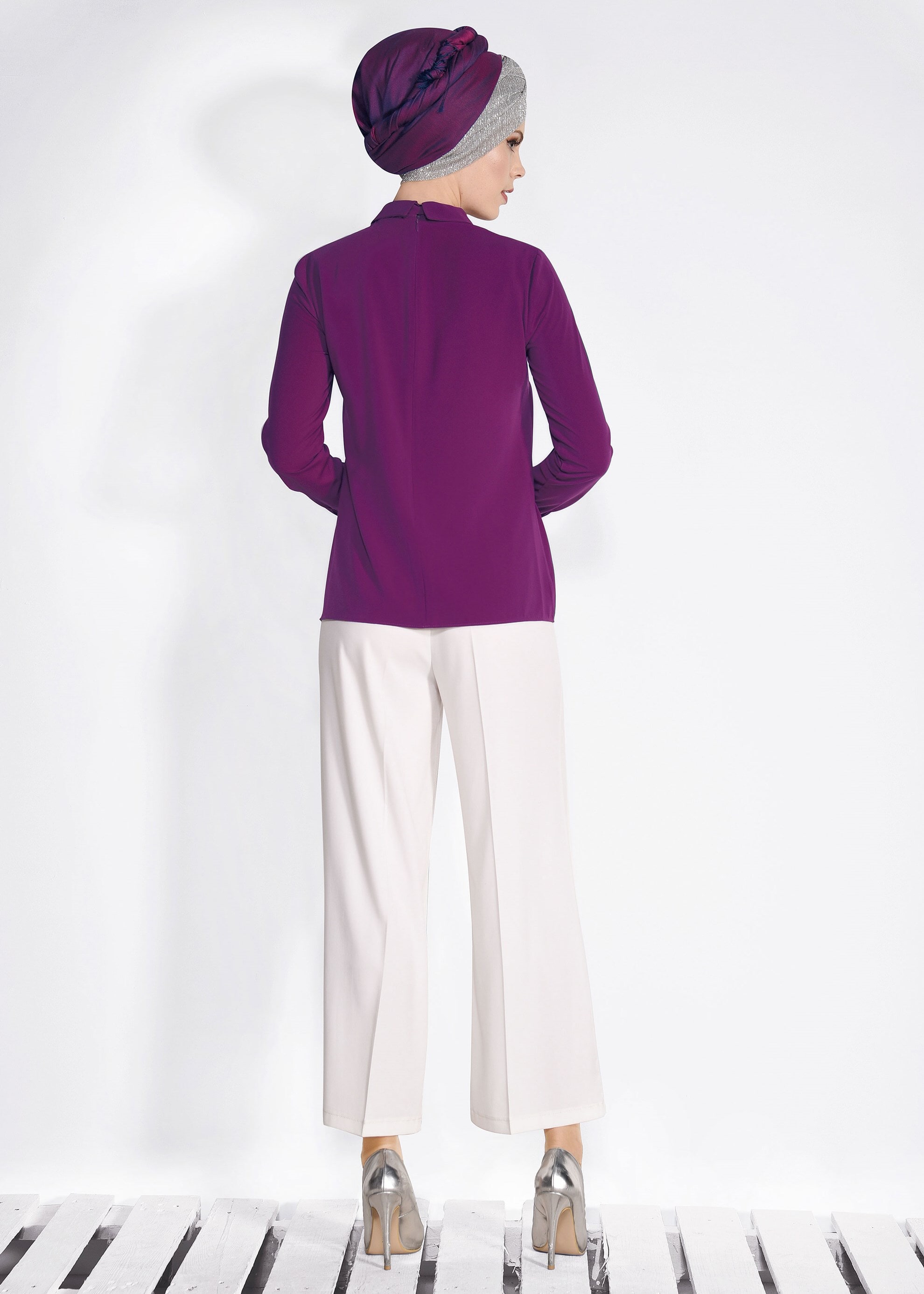 Tesettür giyim FUŞYA İNCİLİ OMUZLARI NAKIŞLI BLUZ 4137