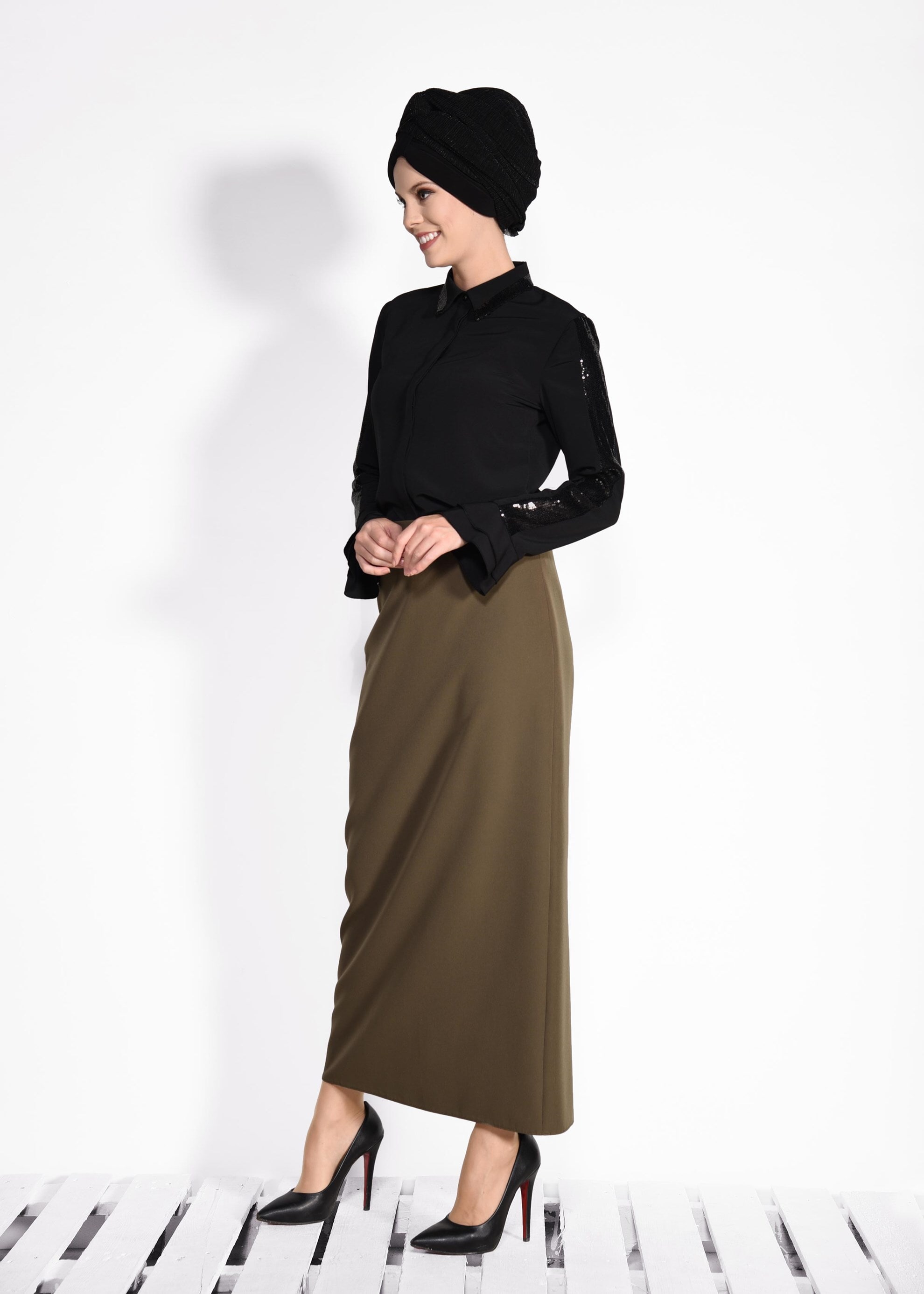 Tesettür giyim SİYAH PUL PAYET DETAYLI BLUZ 4138