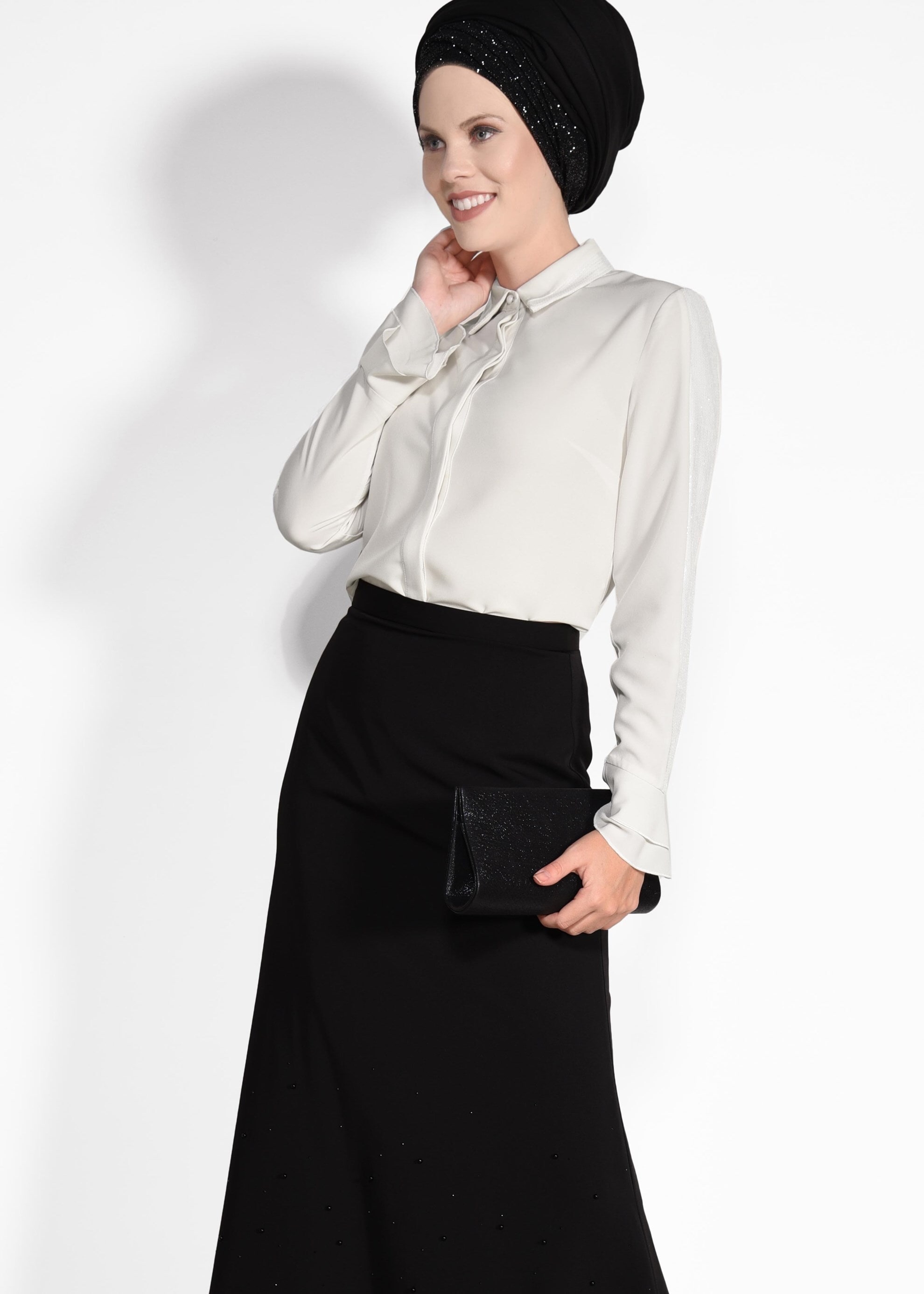 Tesettür giyim EKRU PUL PAYET DETAYLI BLUZ 4138