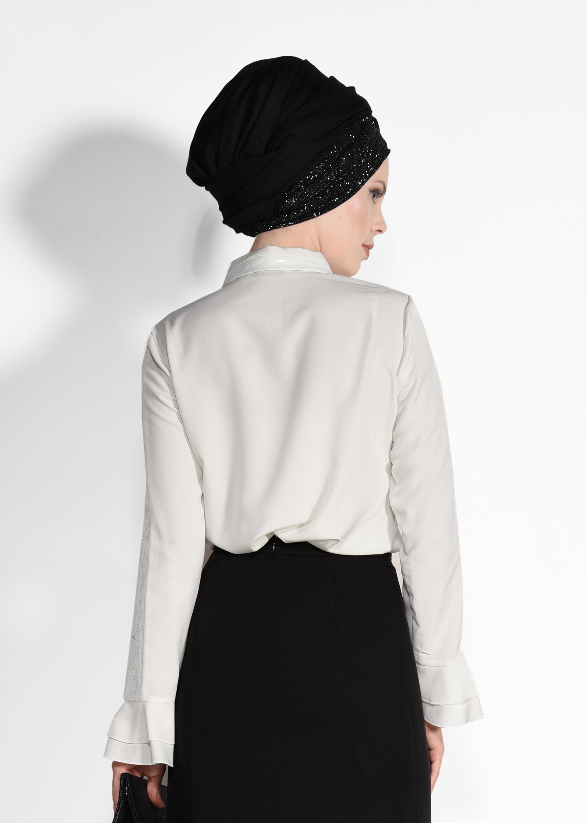 Tesettür giyim EKRU PUL PAYET DETAYLI BLUZ 4138