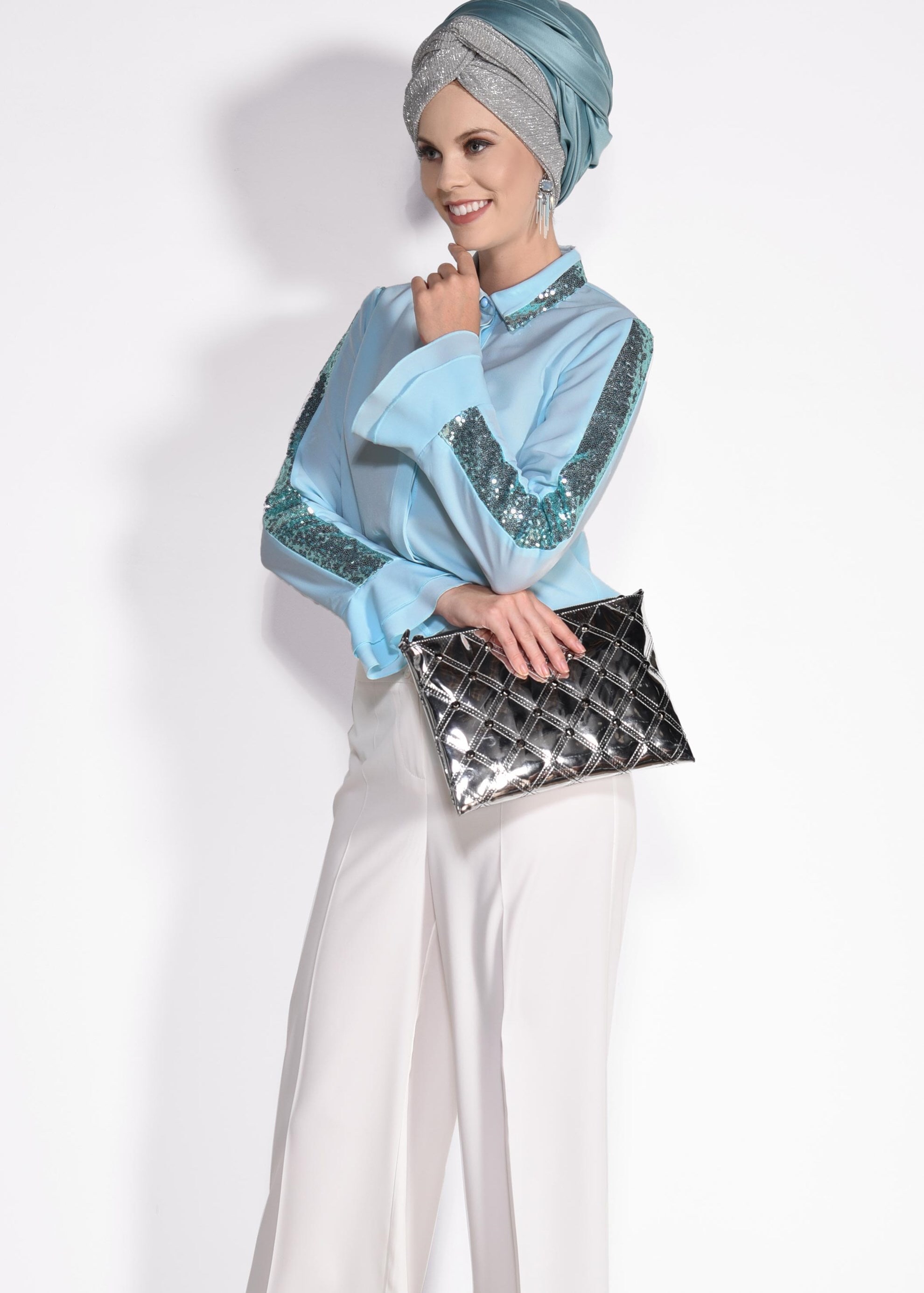 Tesettür giyim YEŞİL PUL PAYET DETAYLI BLUZ 4138